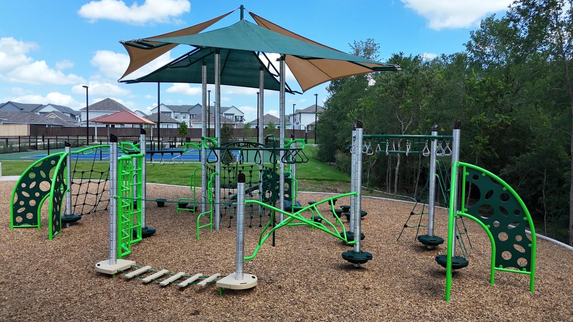 2713 Derwent Dr Property Photo 3