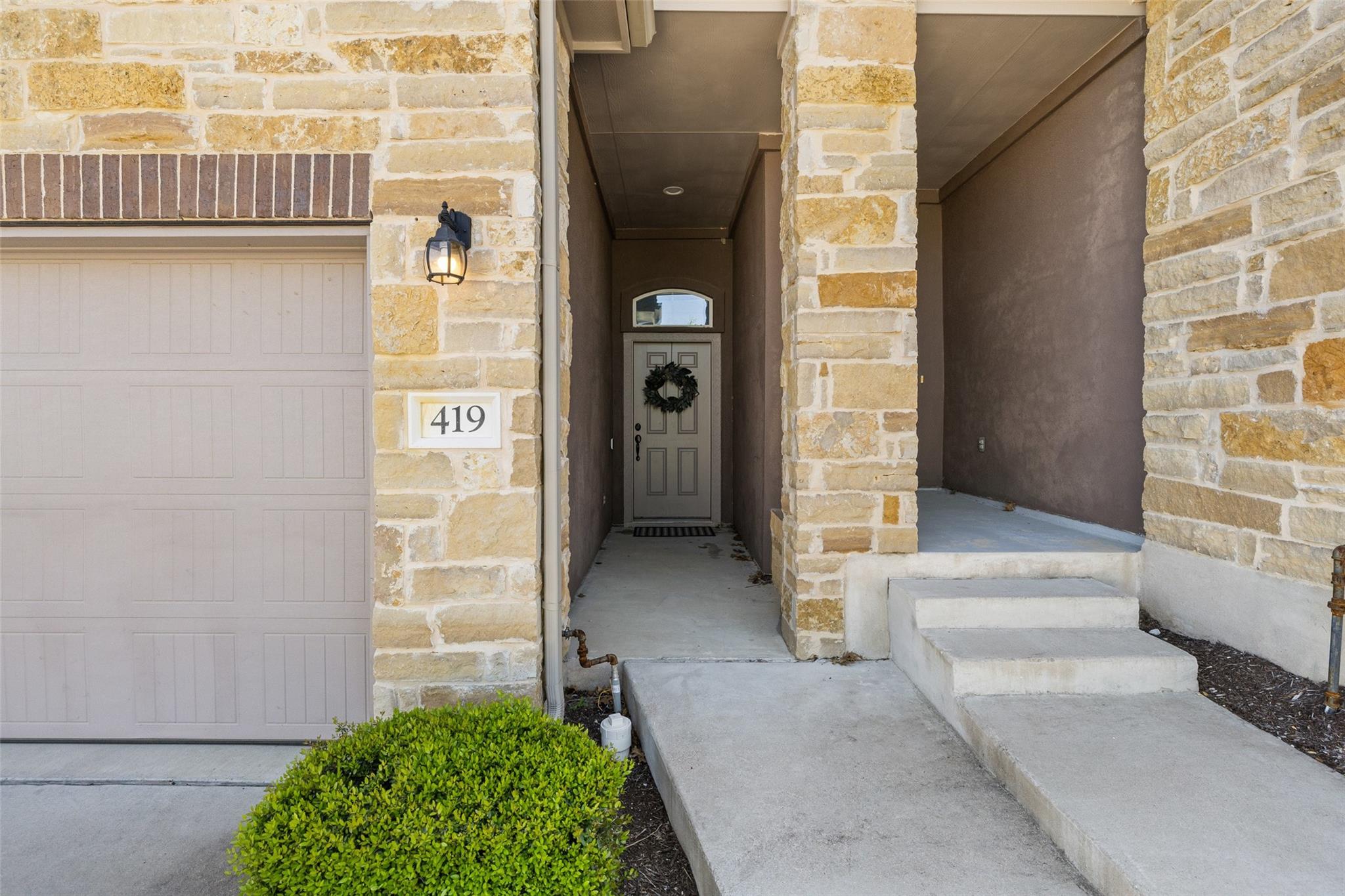419 Epiphany Ln Property Photo 2