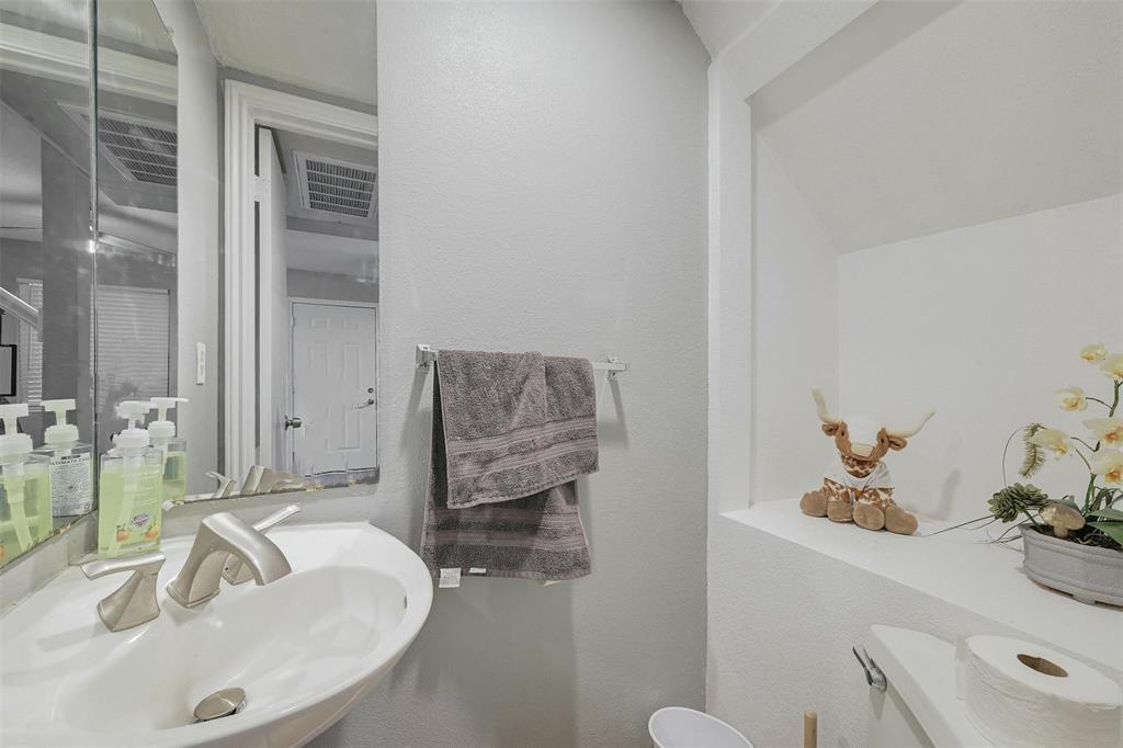 1808 Rio Grande St #2 Property Photo 9