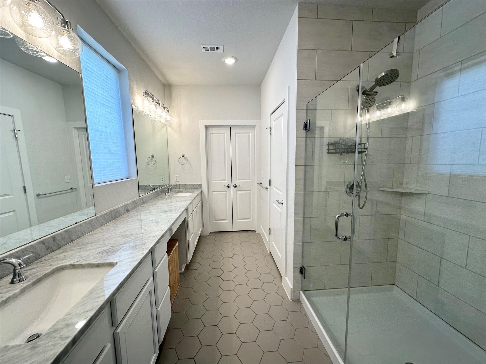 8511 Cumbrae Ln Property Photo 9