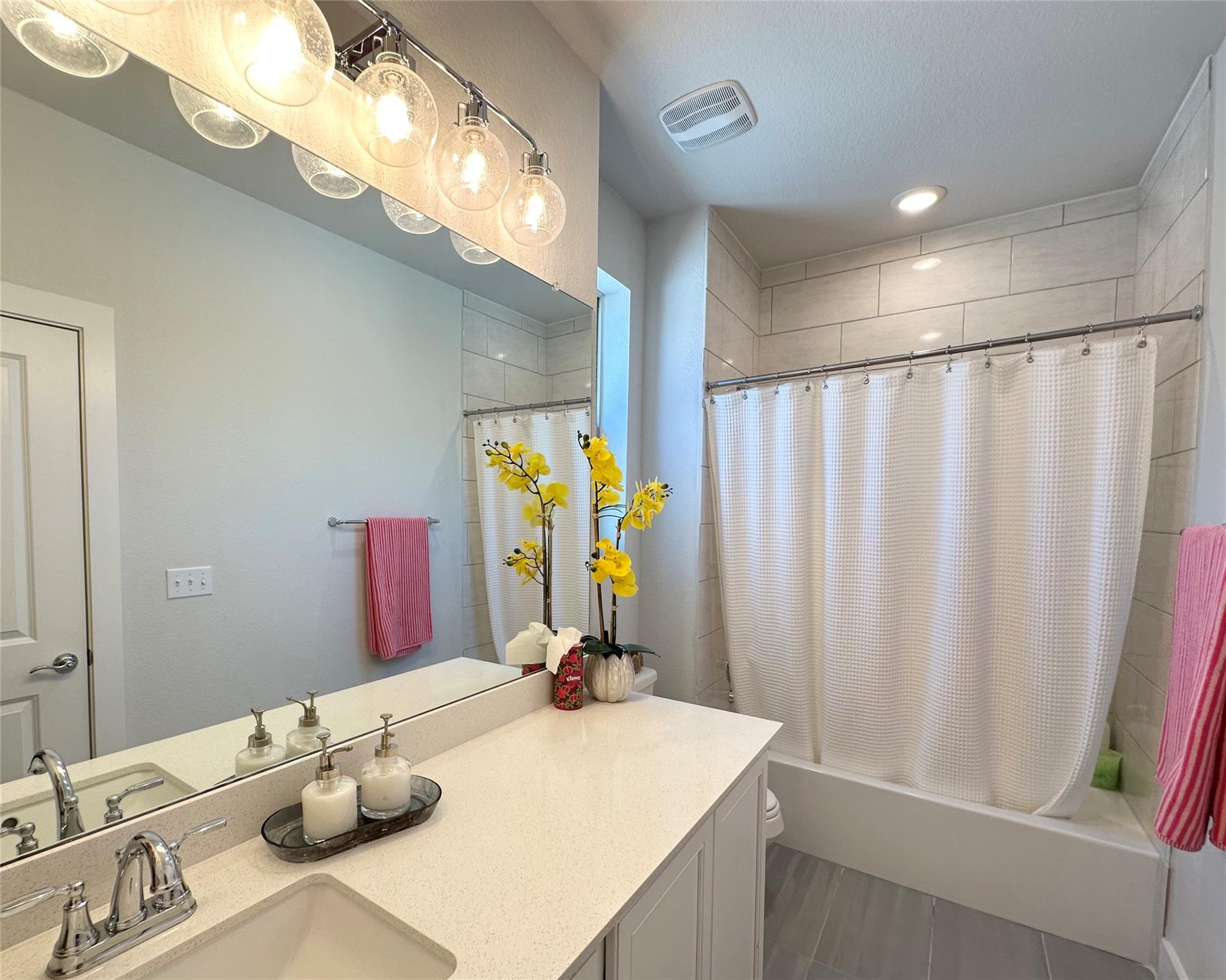 8511 Cumbrae Ln Property Photo 14
