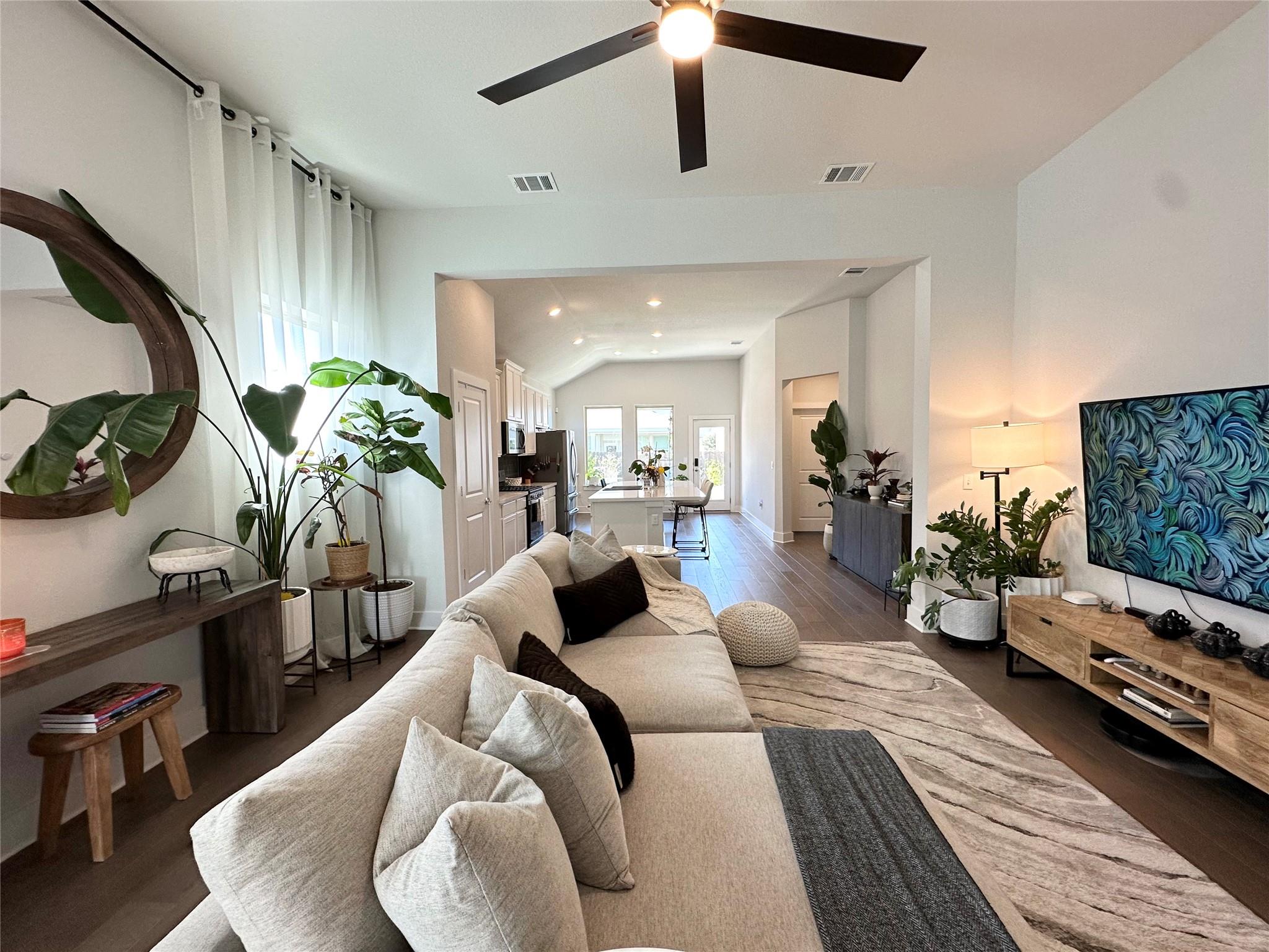 8511 Cumbrae Ln Property Photo 17