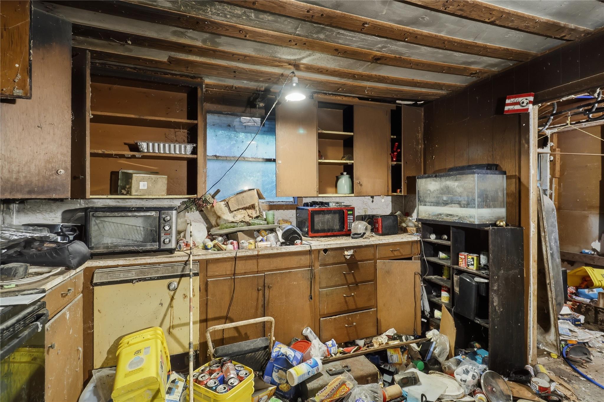 2811 Locust St Property Photo 8