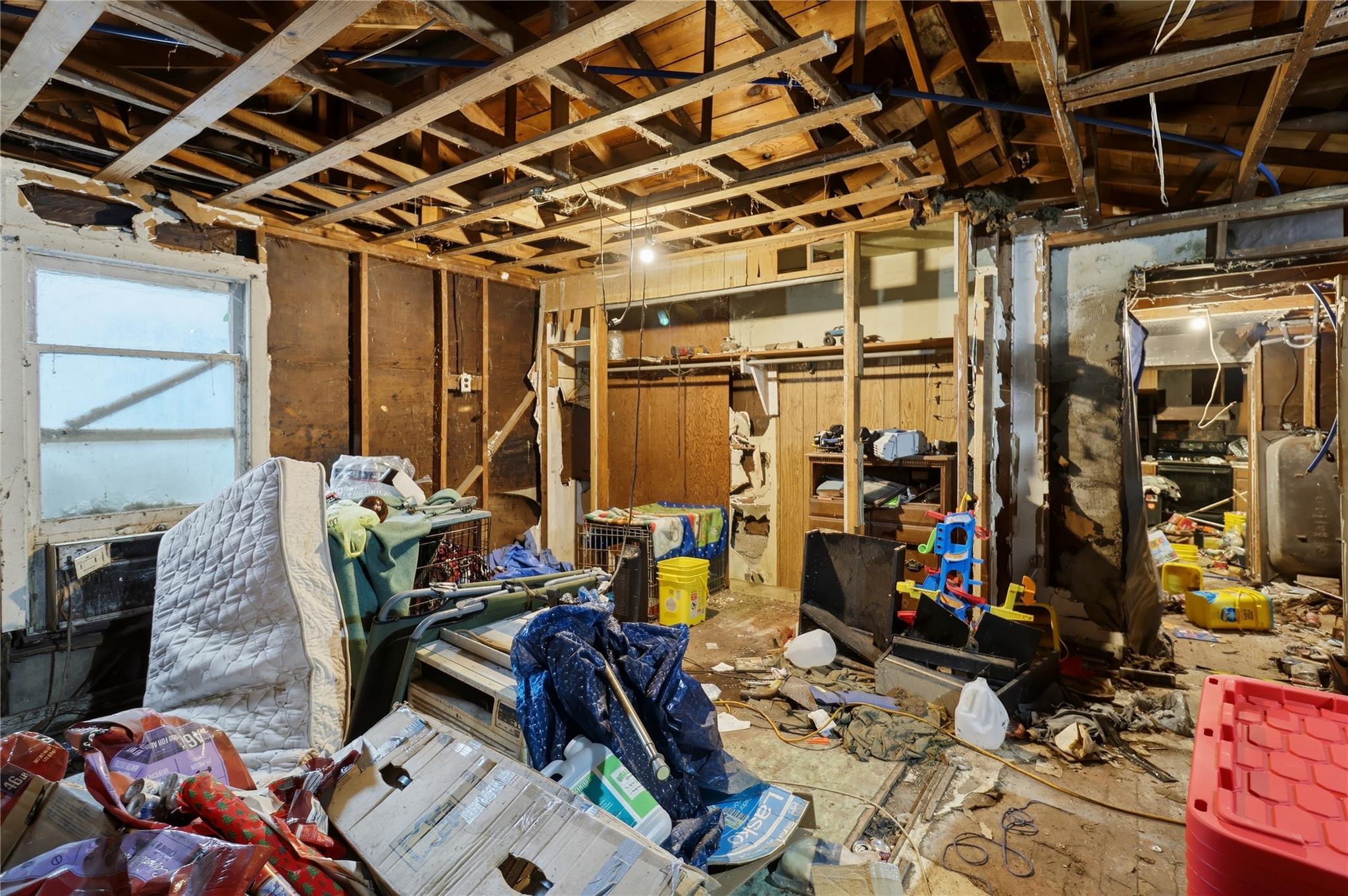2811 Locust St Property Photo 10