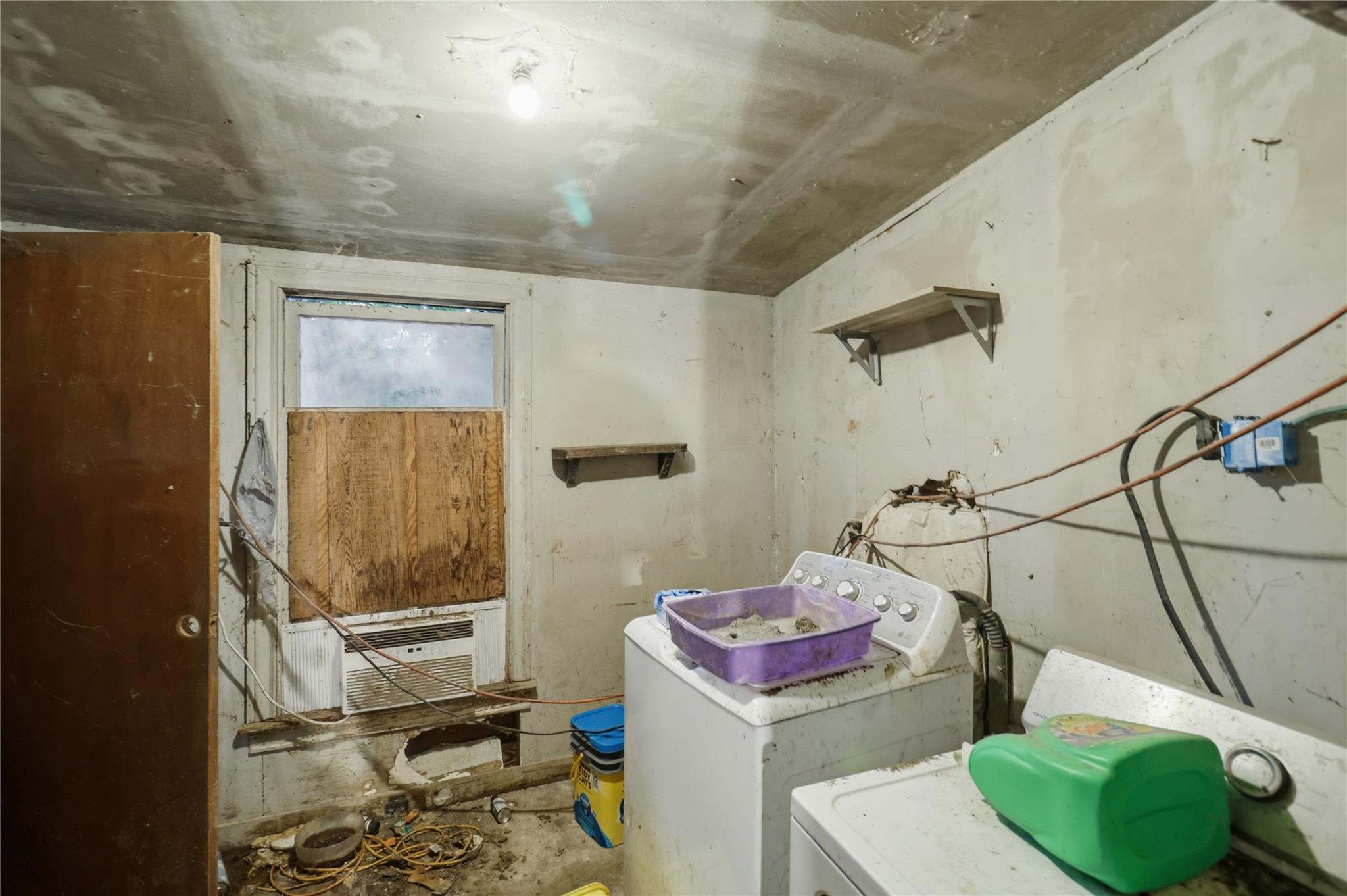 2811 Locust St Property Photo 11