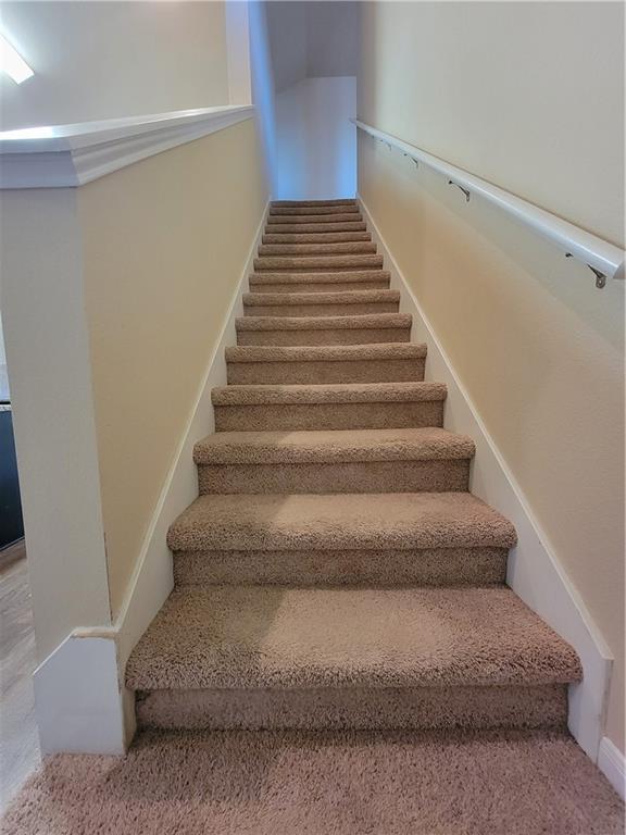 408 Luna Vista Dr Property Photo 16