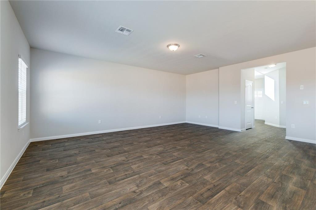 14119 Macquarie Dr Property Photo 12
