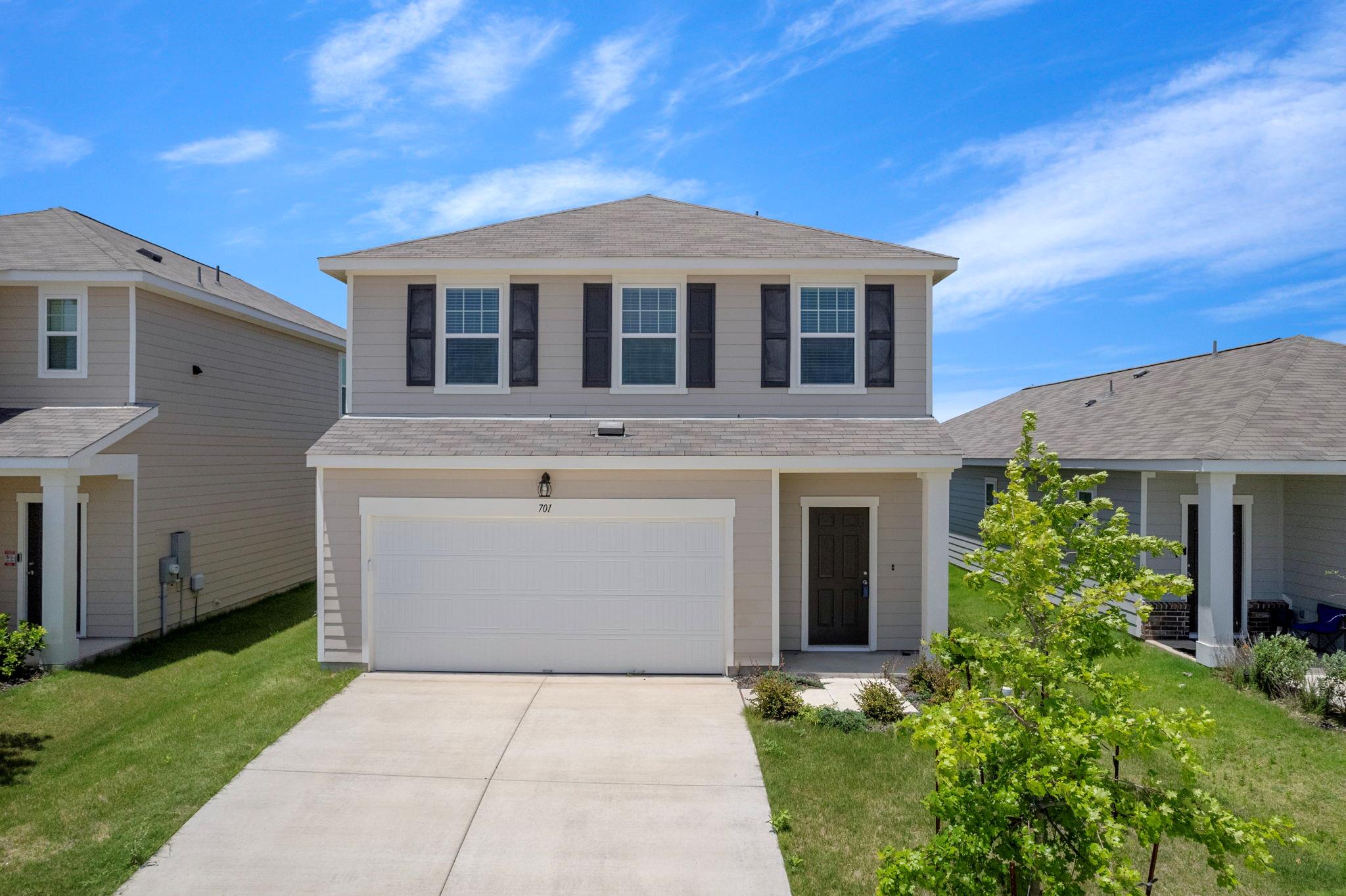 701 Redfish Ln Property Photo 1