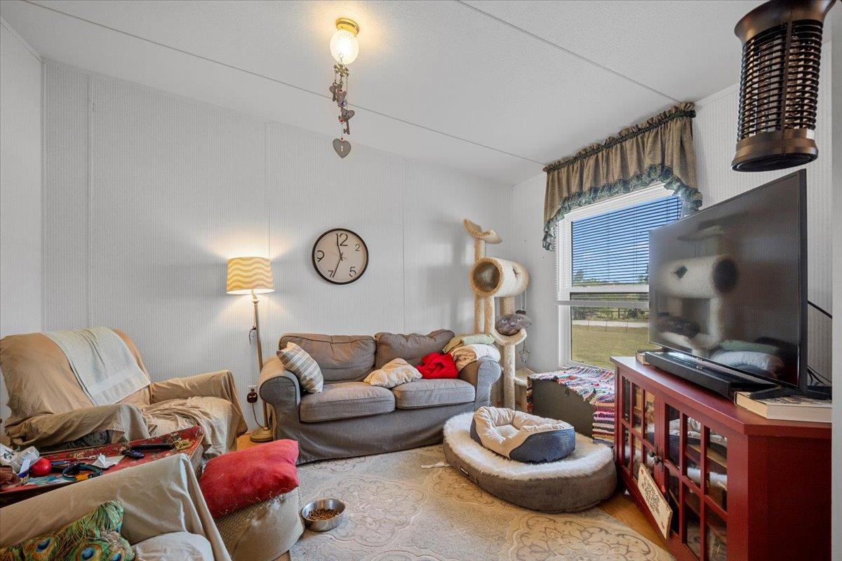 11401 Schmidt Ln Property Photo 15