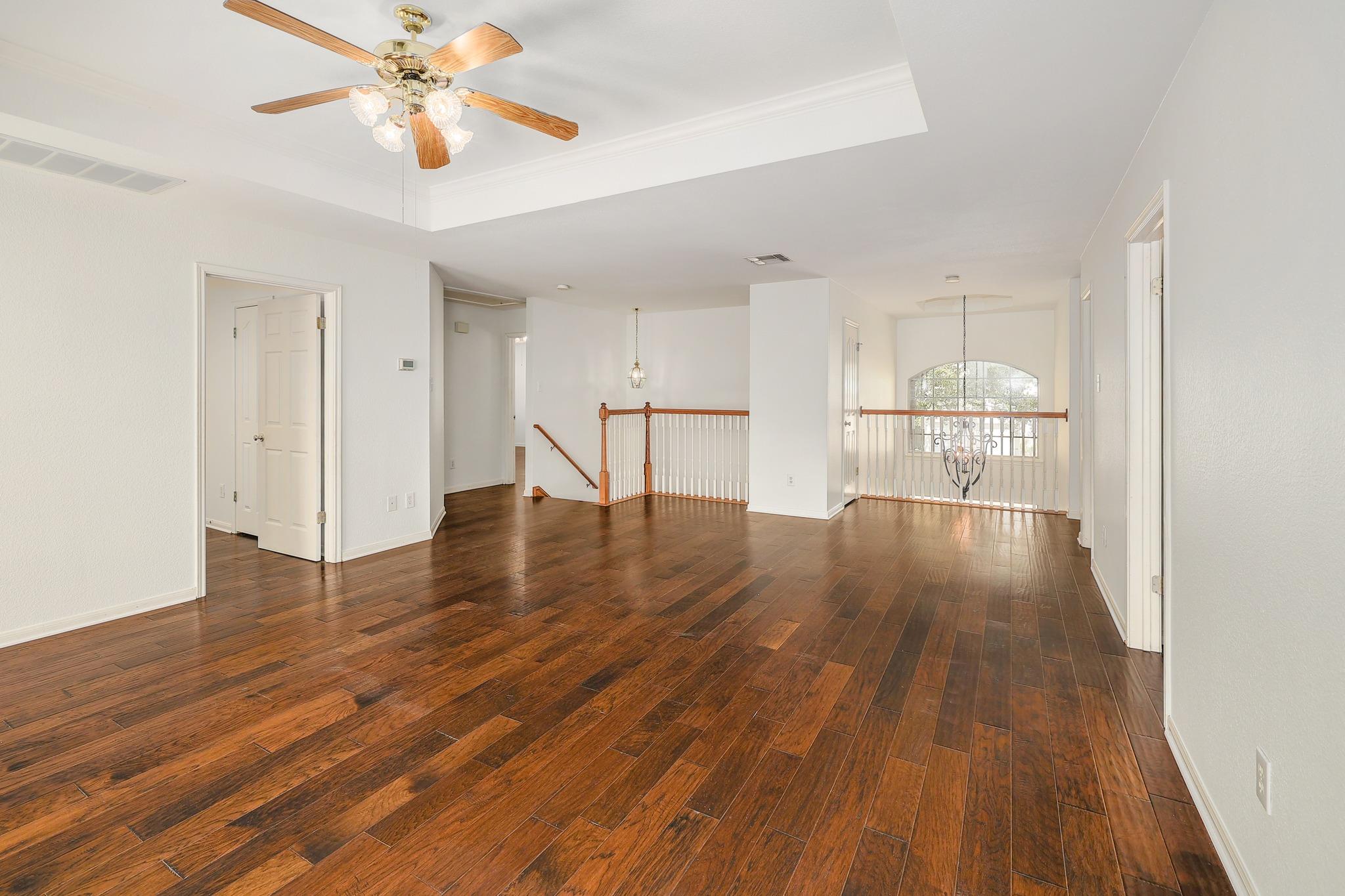 2023 Wood Glen Dr Property Photo 15