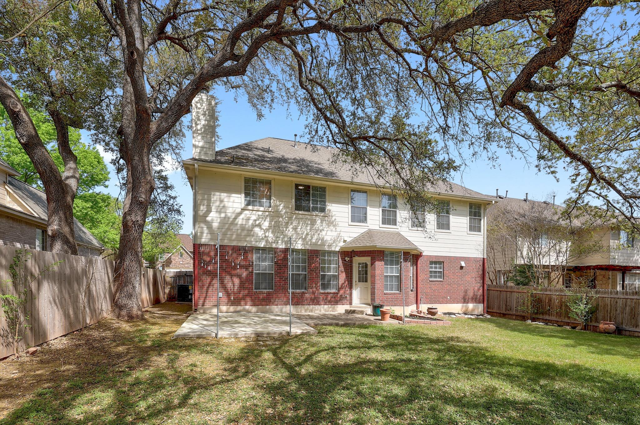 2023 Wood Glen Dr Property Photo 29