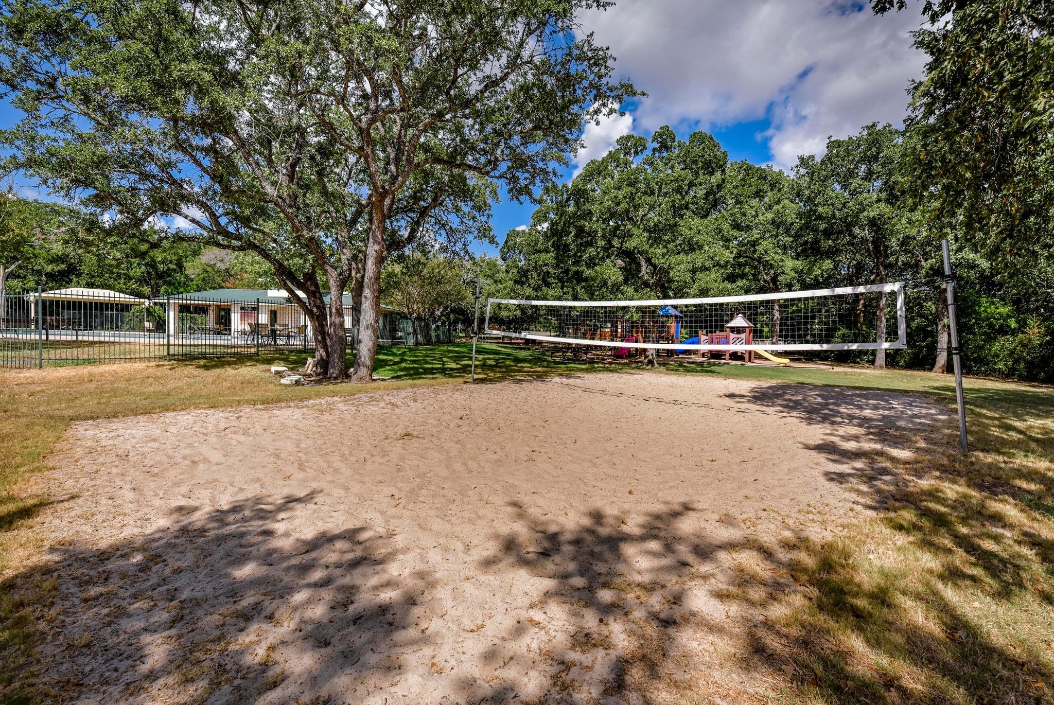 2023 Wood Glen Dr Property Photo 35
