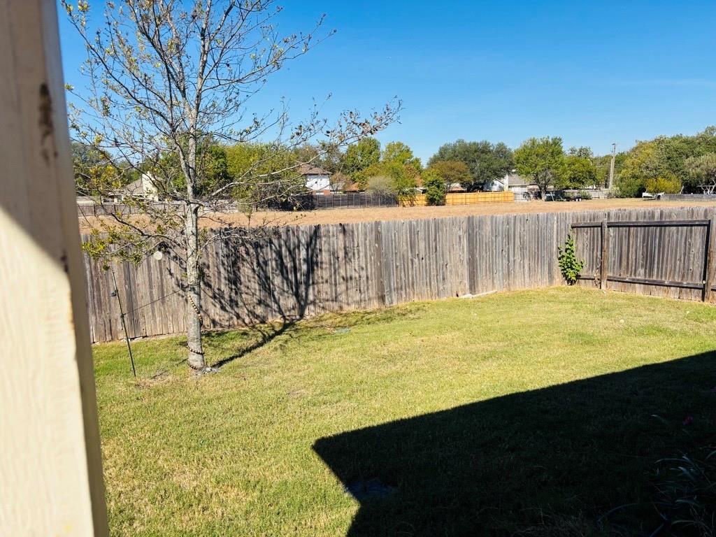 1320 Walden Pond Dr Property Photo 2