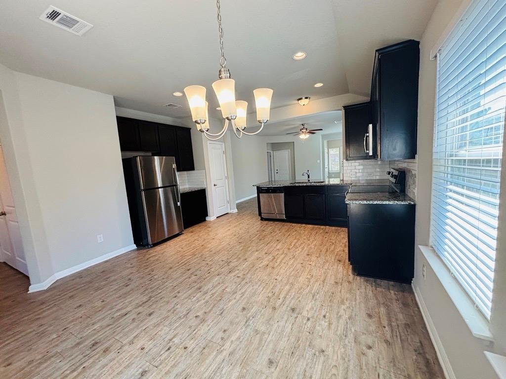 1320 Walden Pond Dr Property Photo 4