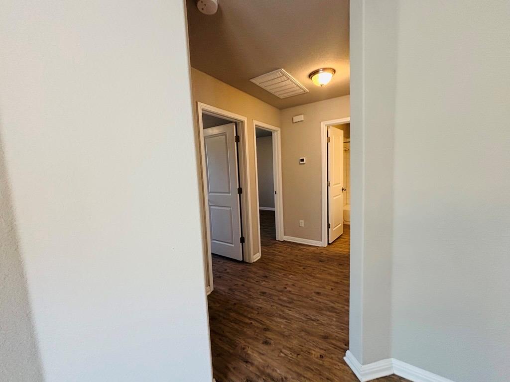 1320 Walden Pond Dr Property Photo 7