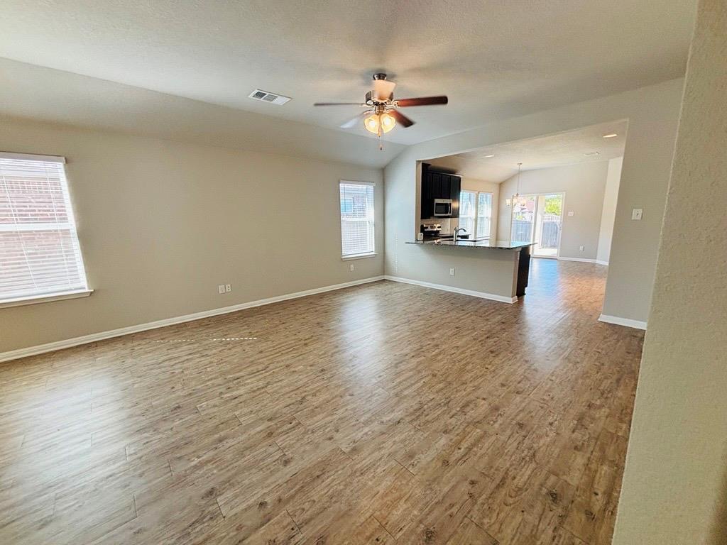 1320 Walden Pond Dr Property Photo 10