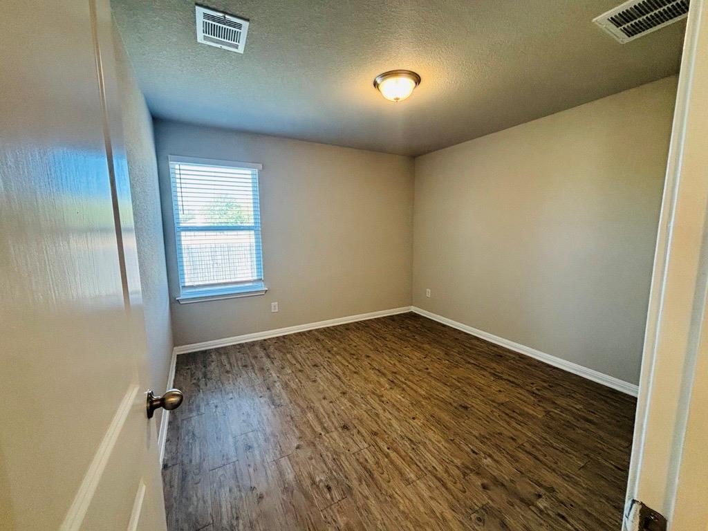 1320 Walden Pond Dr Property Photo 20