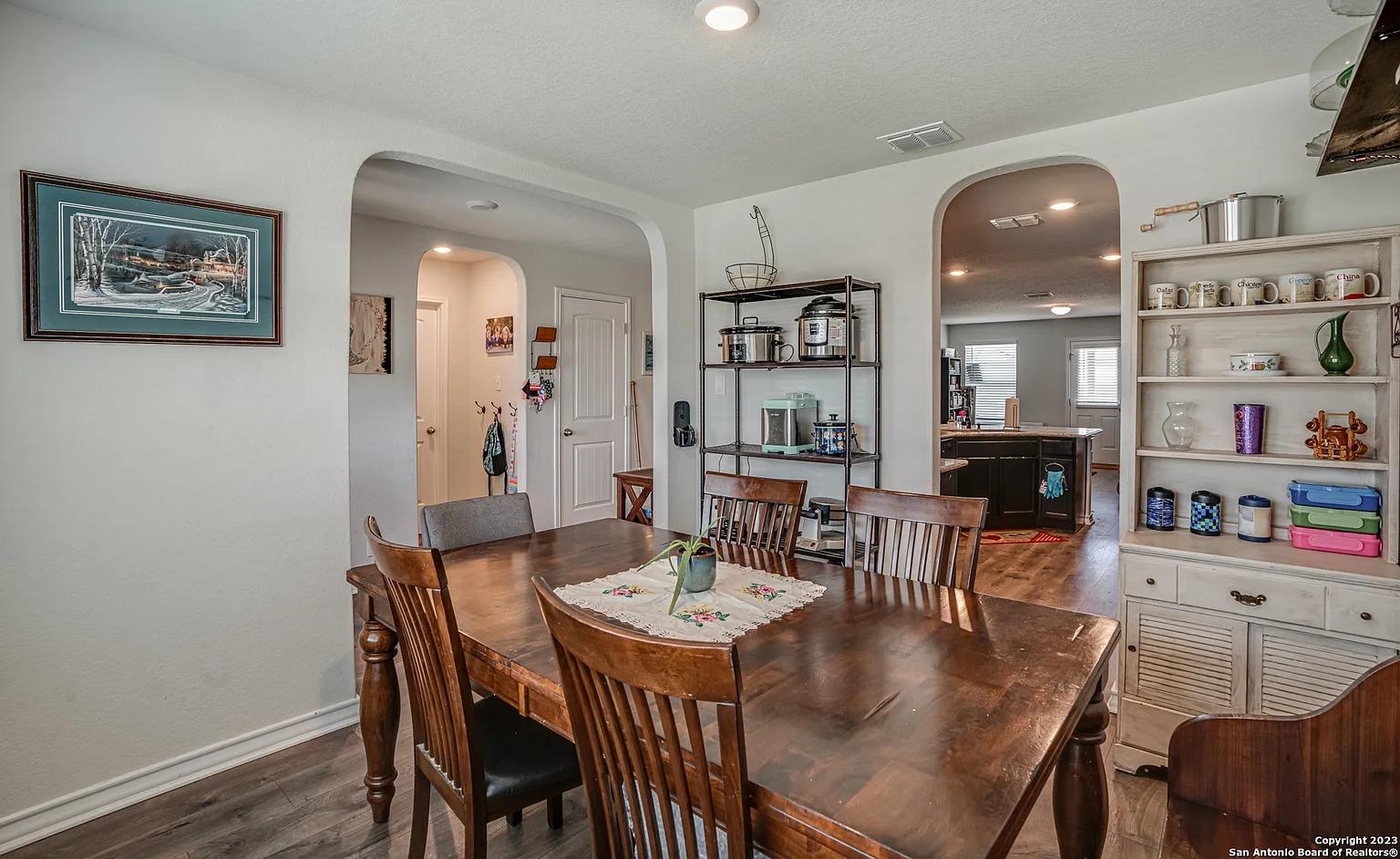 9654 Holly Patch None Property Photo 4