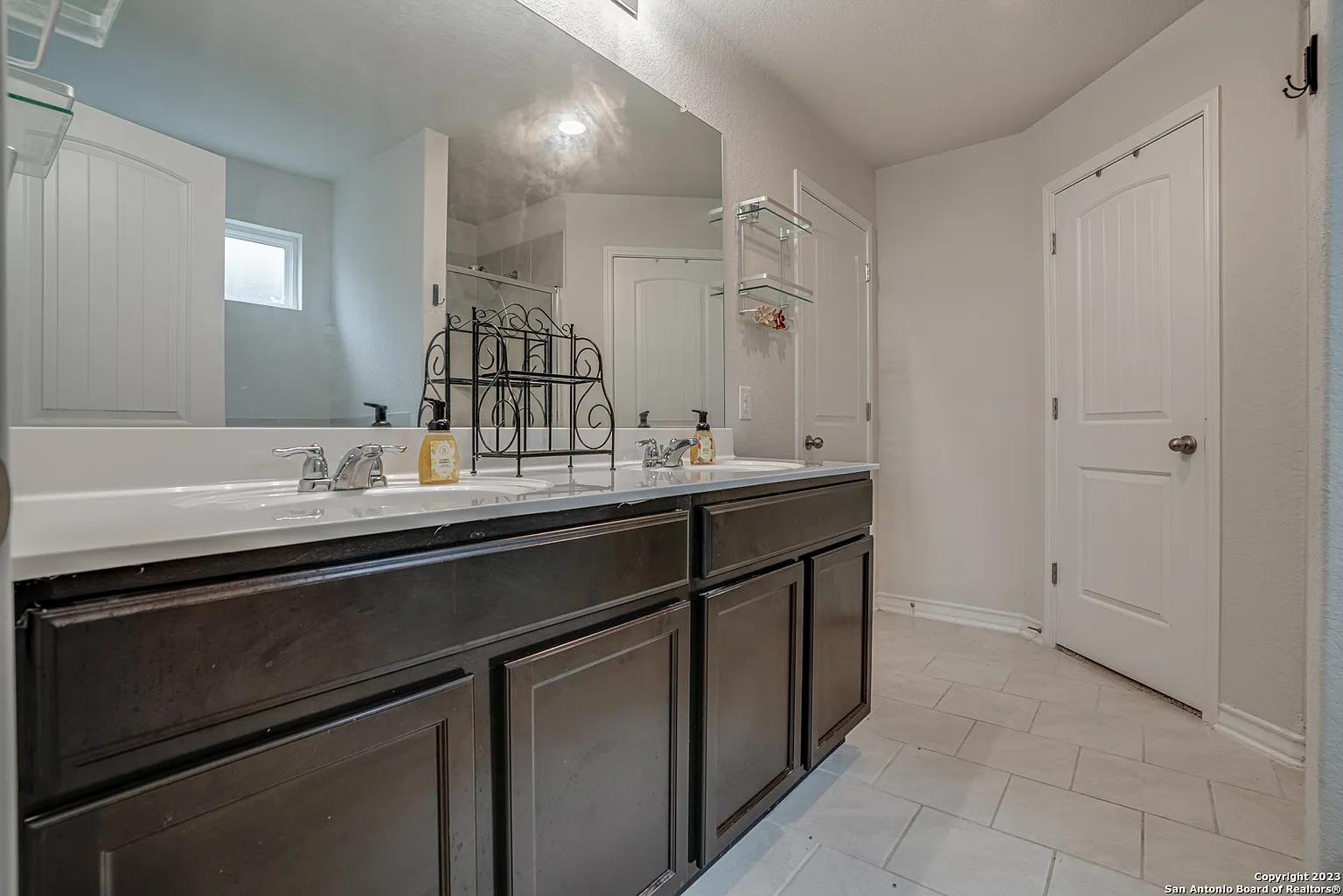 9654 Holly Patch None Property Photo 18