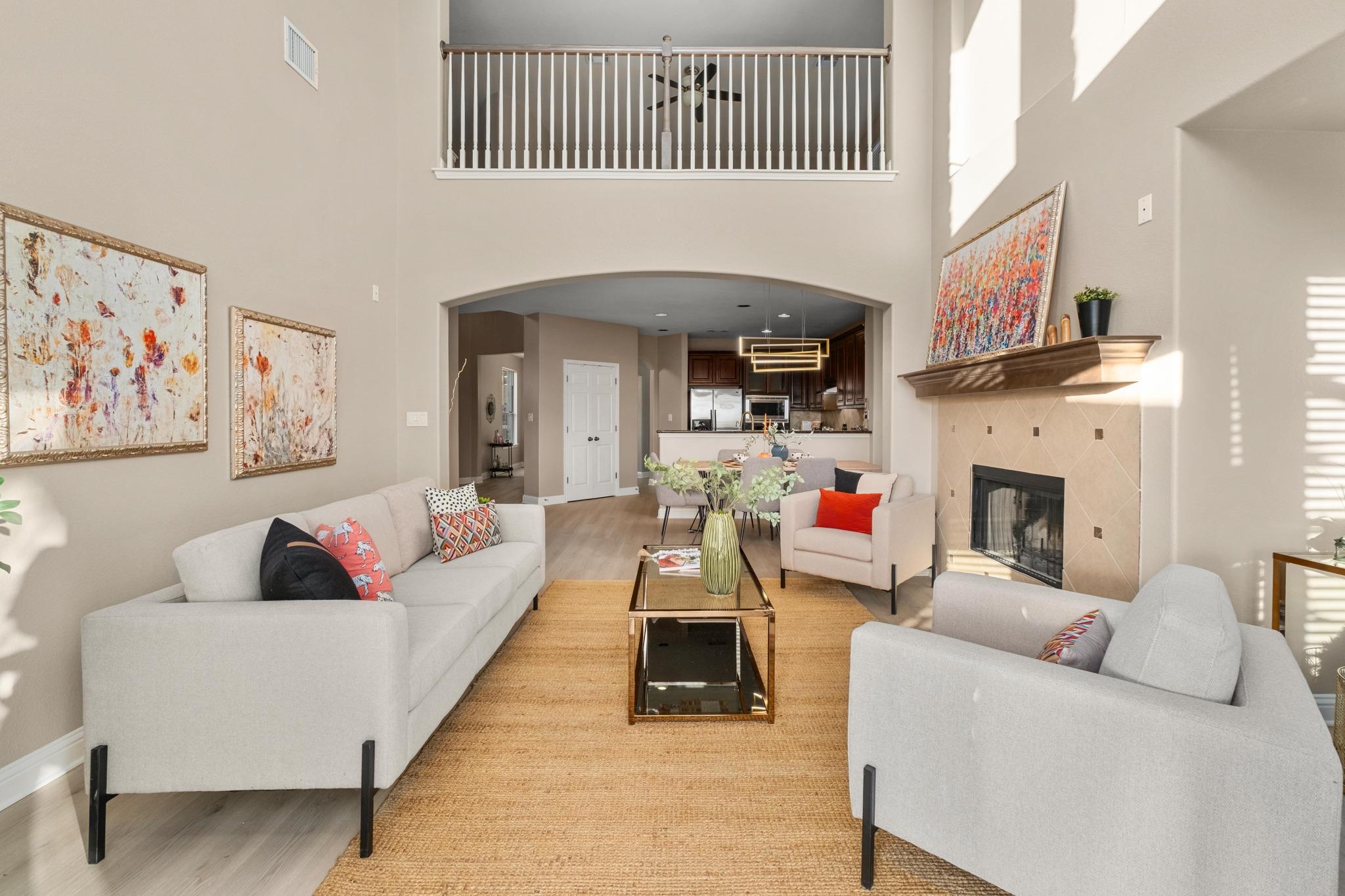 2409 Golden Gate Park Property Photo 10