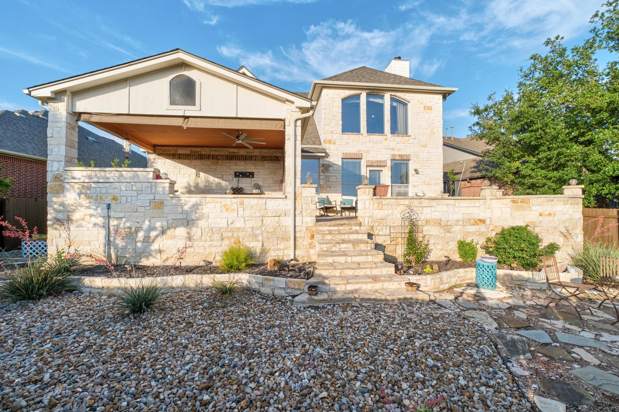 2409 Golden Gate Park Property Photo 18