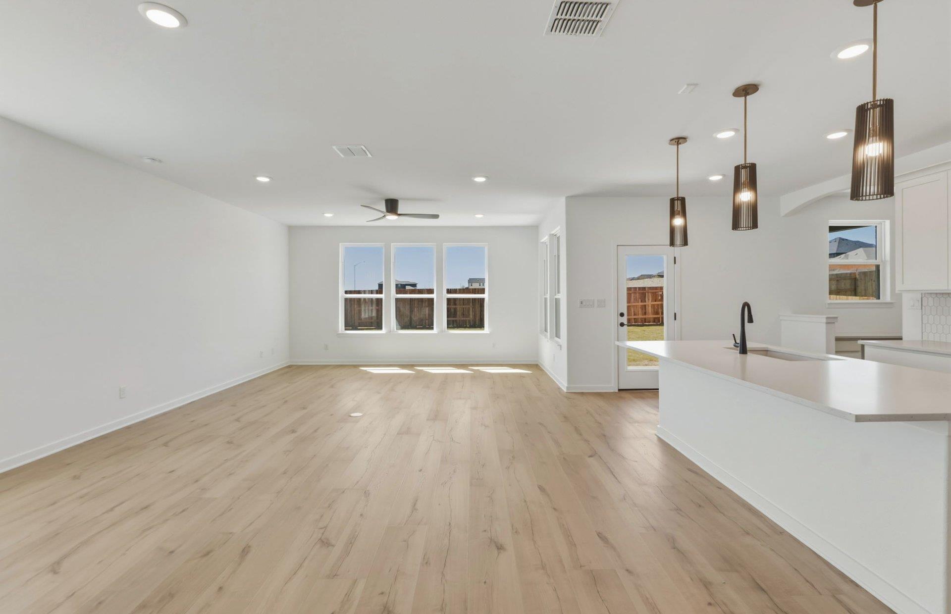 536 Rubber Tree Way Property Photo 11