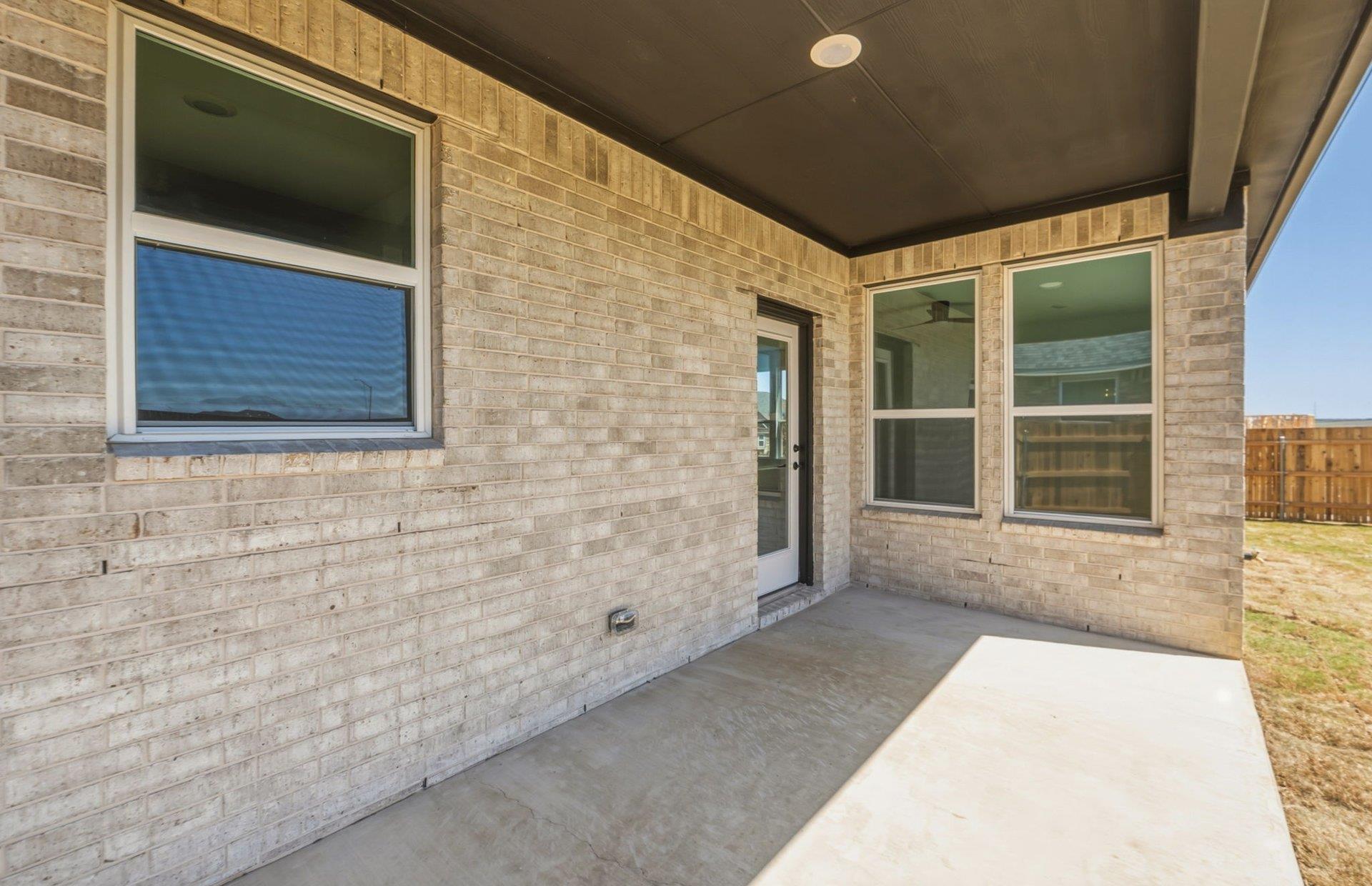 536 Rubber Tree Way Property Photo 32