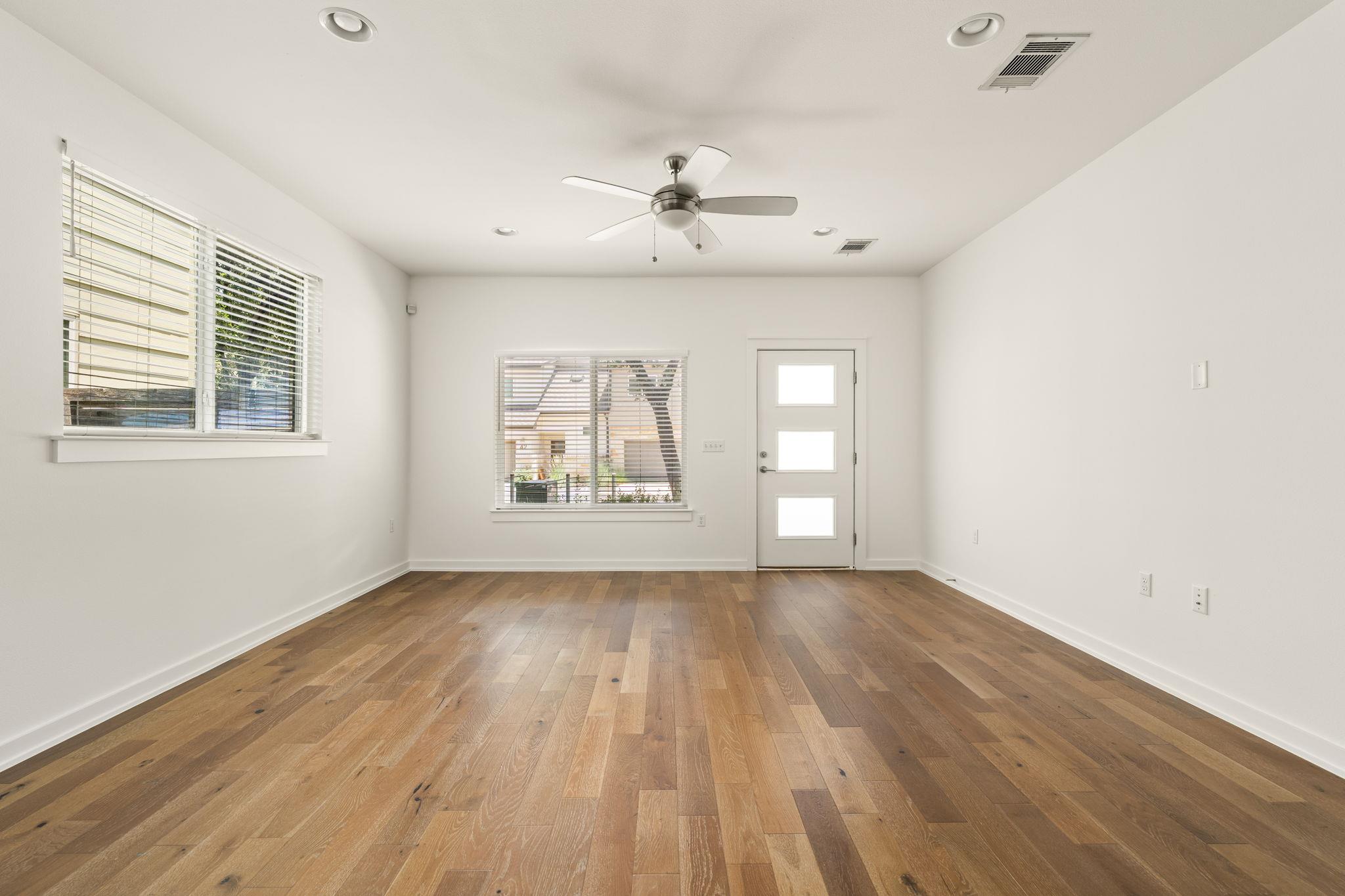 6800 Menchaca Rd #9 Property Photo 5