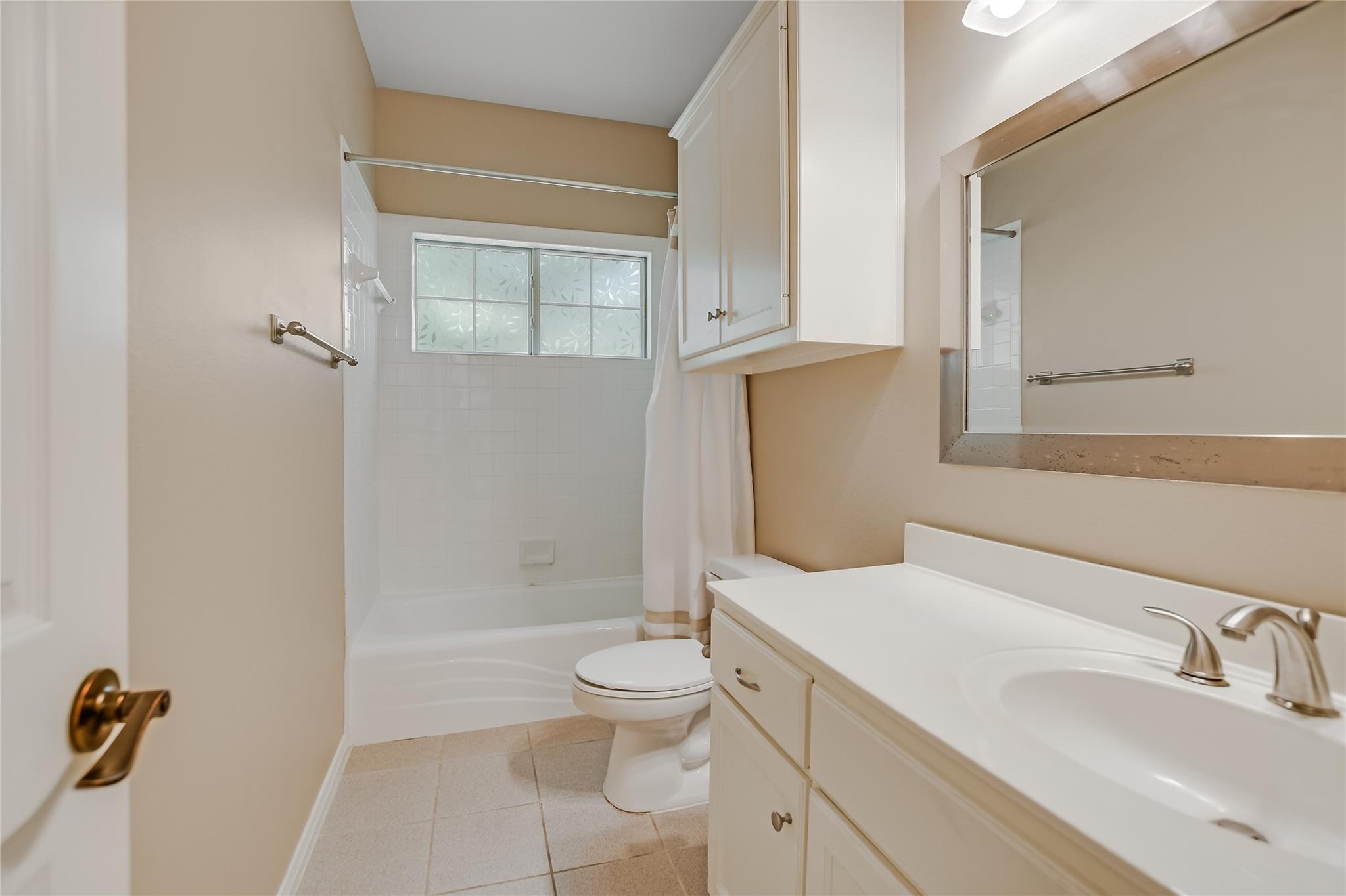 6407 Johanne Ct Property Photo 12