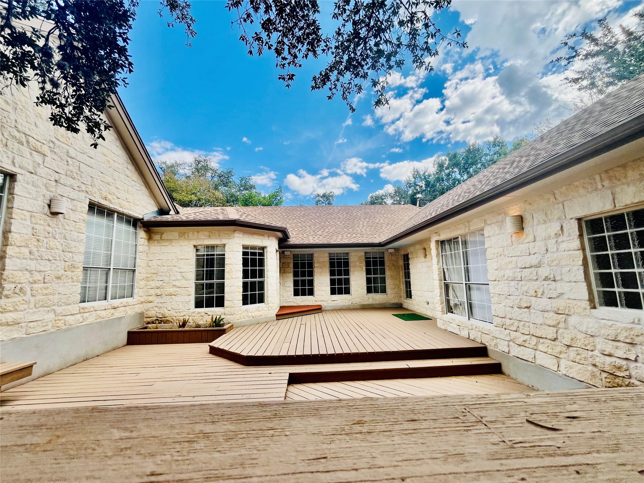 6407 Johanne Ct Property Photo 15