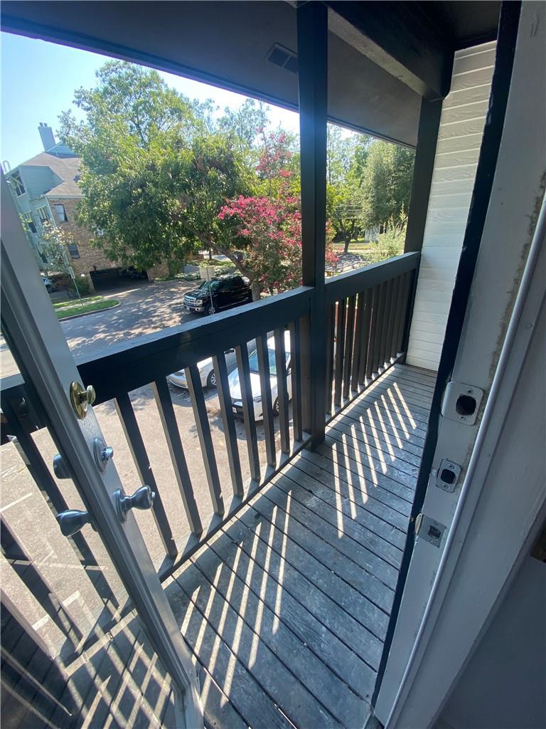 912 W 22nd 1/2 St #g Property Photo 6