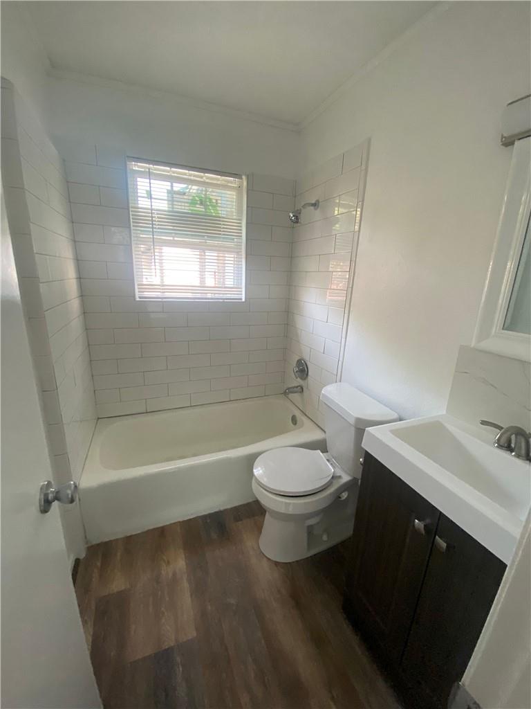 912 W 22nd 1/2 St #g Property Photo 10
