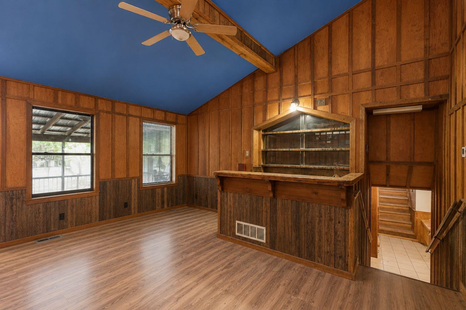 1503 Kingsoak Dr Property Photo 7