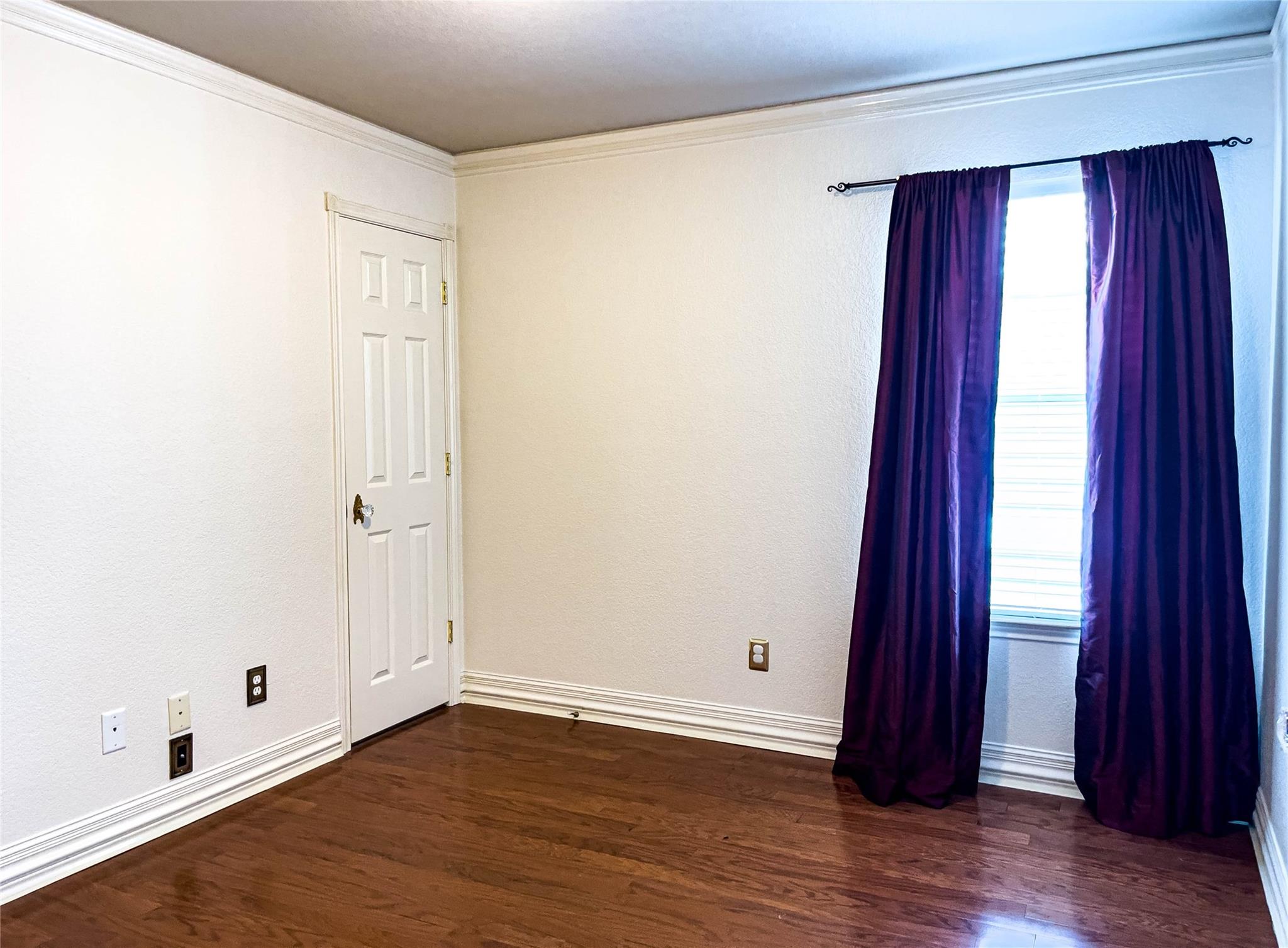 601 Cherry Creek Dr #4 Property Photo 20