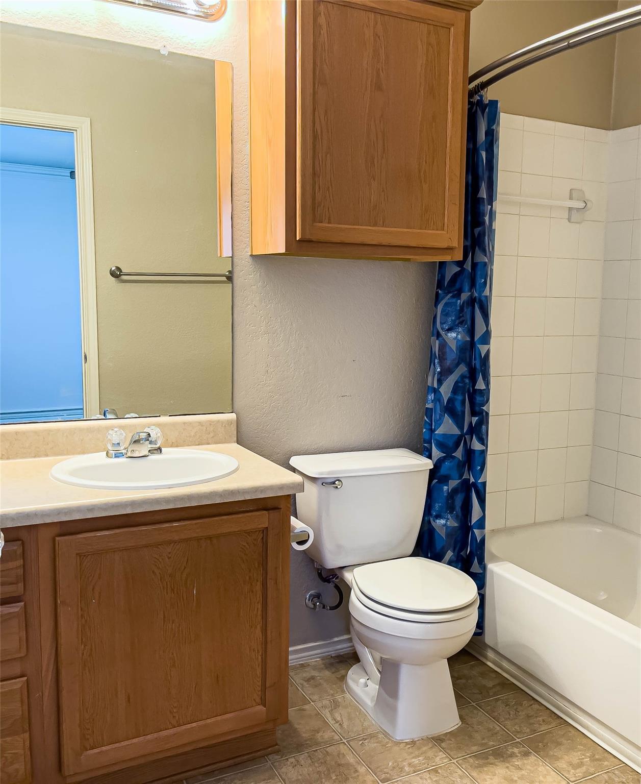 601 Cherry Creek Dr #4 Property Photo 23