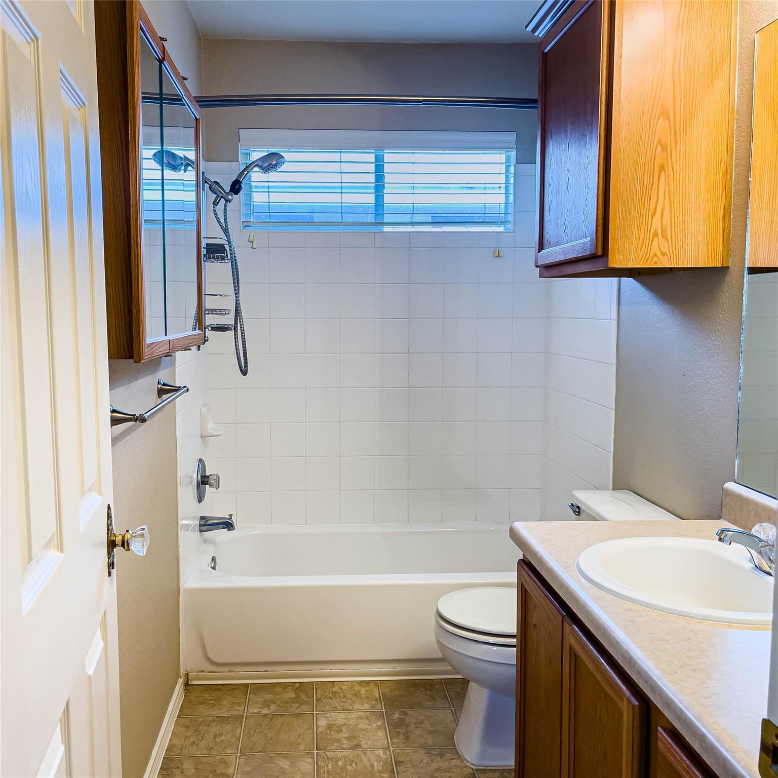 601 Cherry Creek Dr #4 Property Photo 24