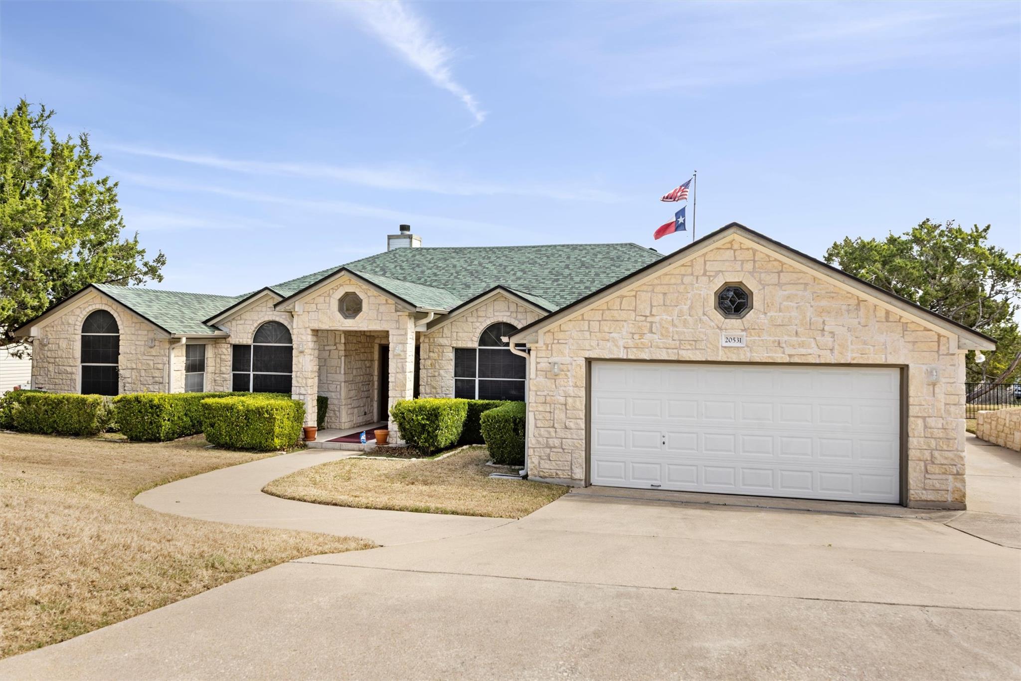 20531 Highland Lake Dr Property Photo