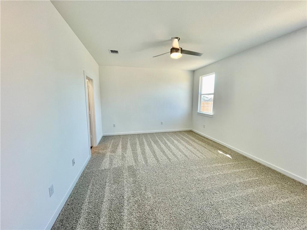 3025 Egan Dr Property Photo 8