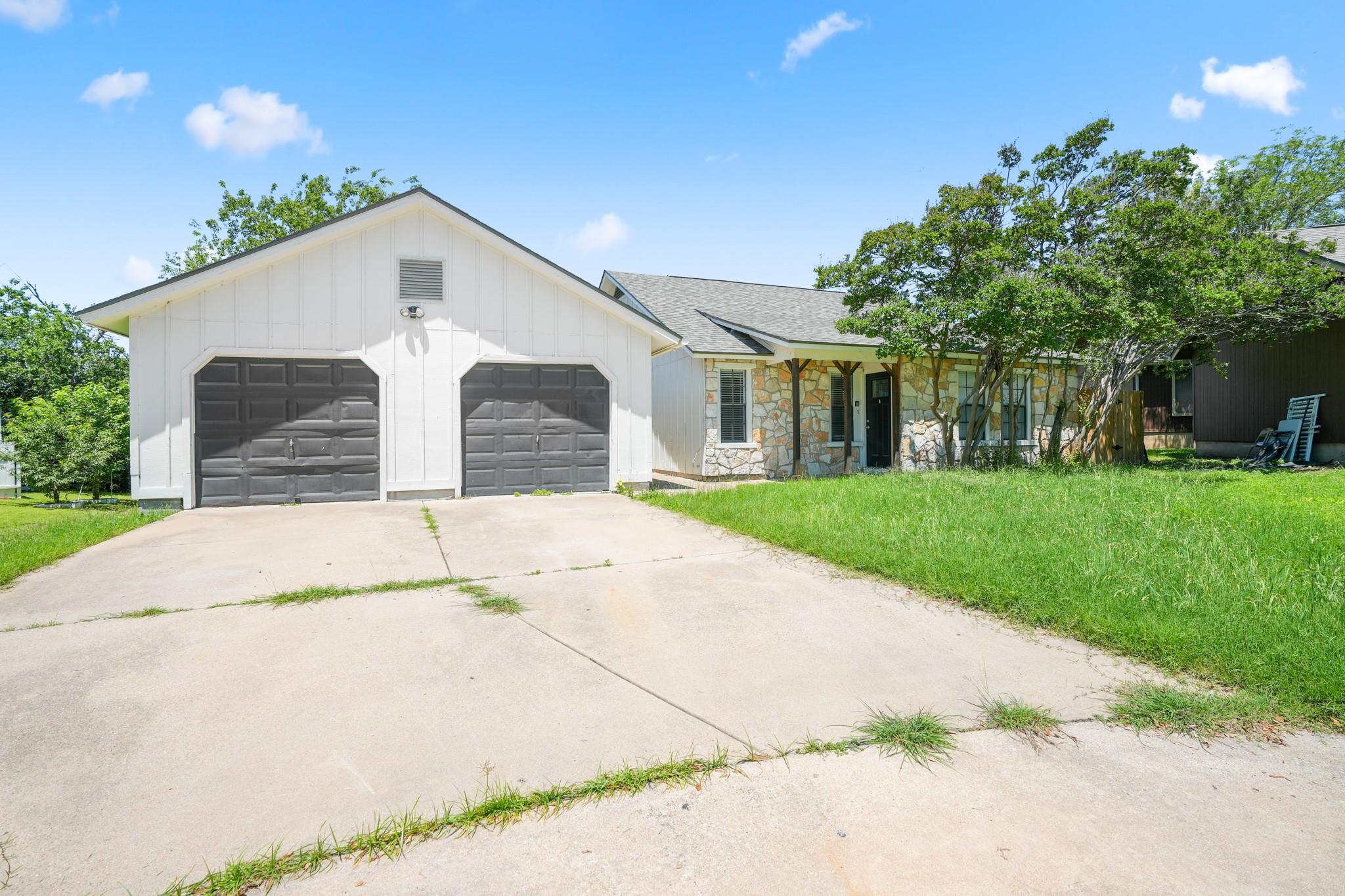 1606 Dale Cv Property Photo 2