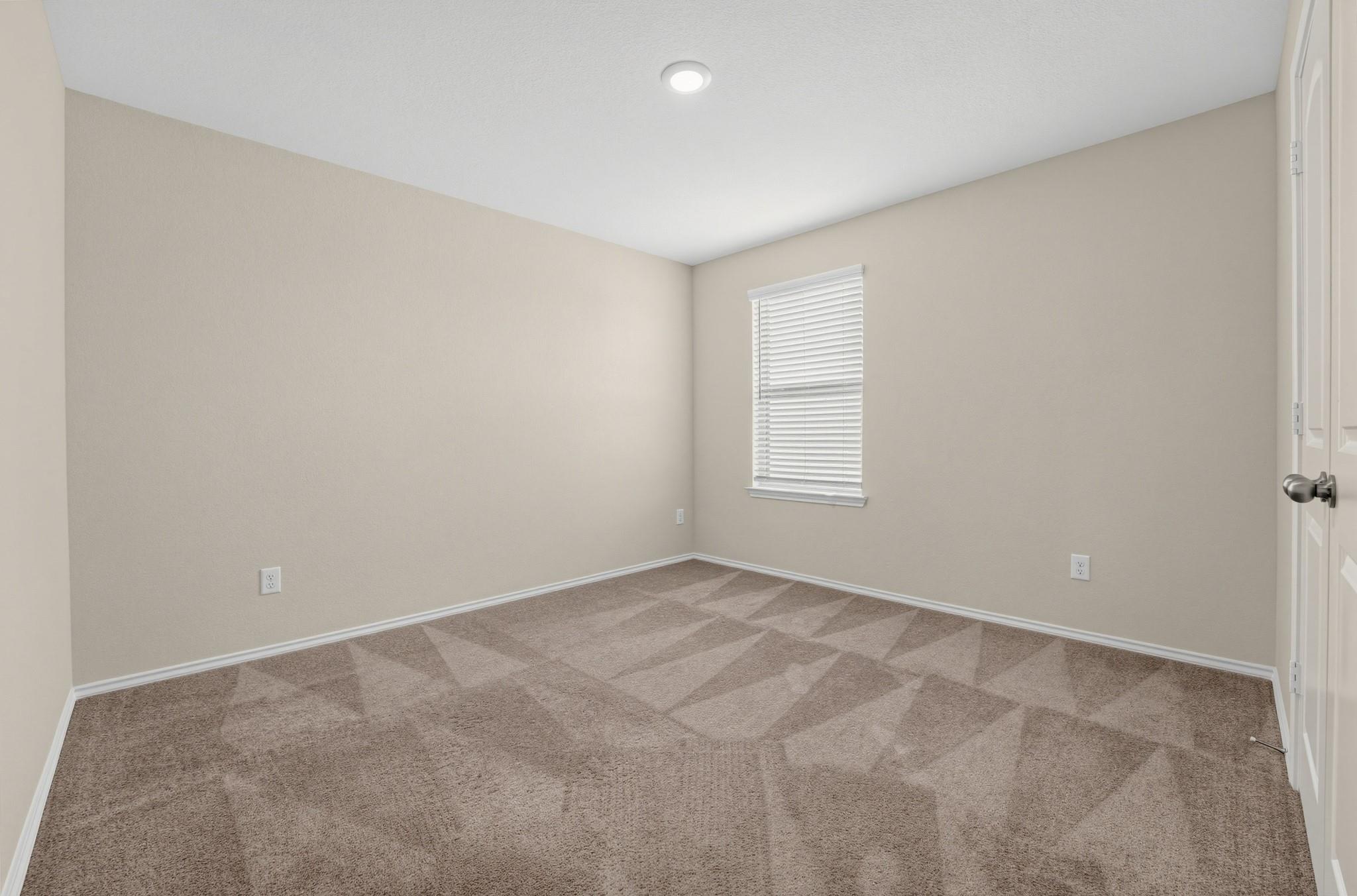 400 Bedford Falls Ln Property Photo 8