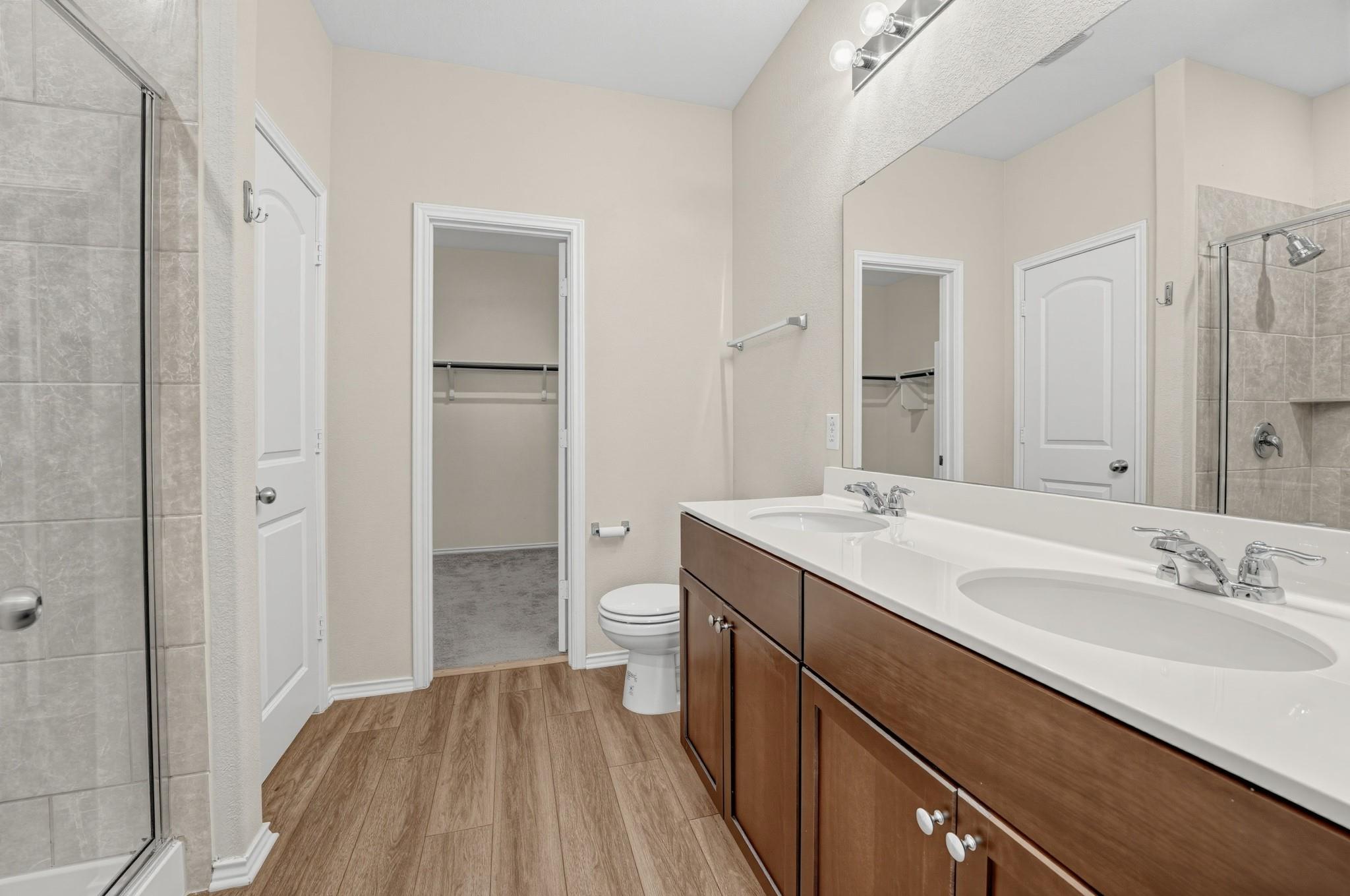 400 Bedford Falls Ln Property Photo 15