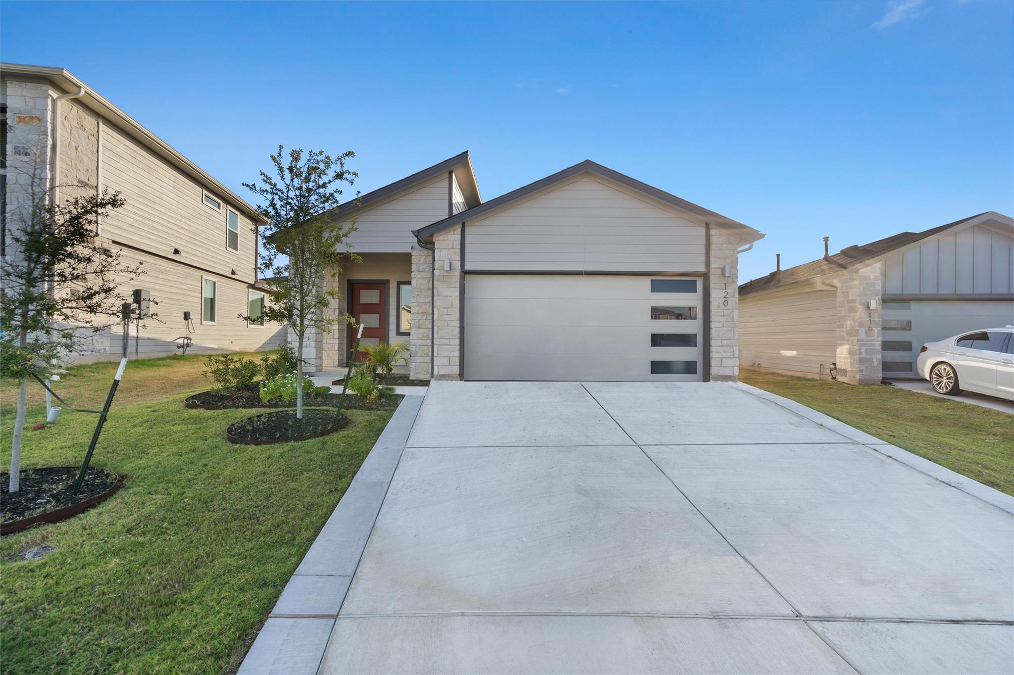 120 Scarborough Way Property Photo