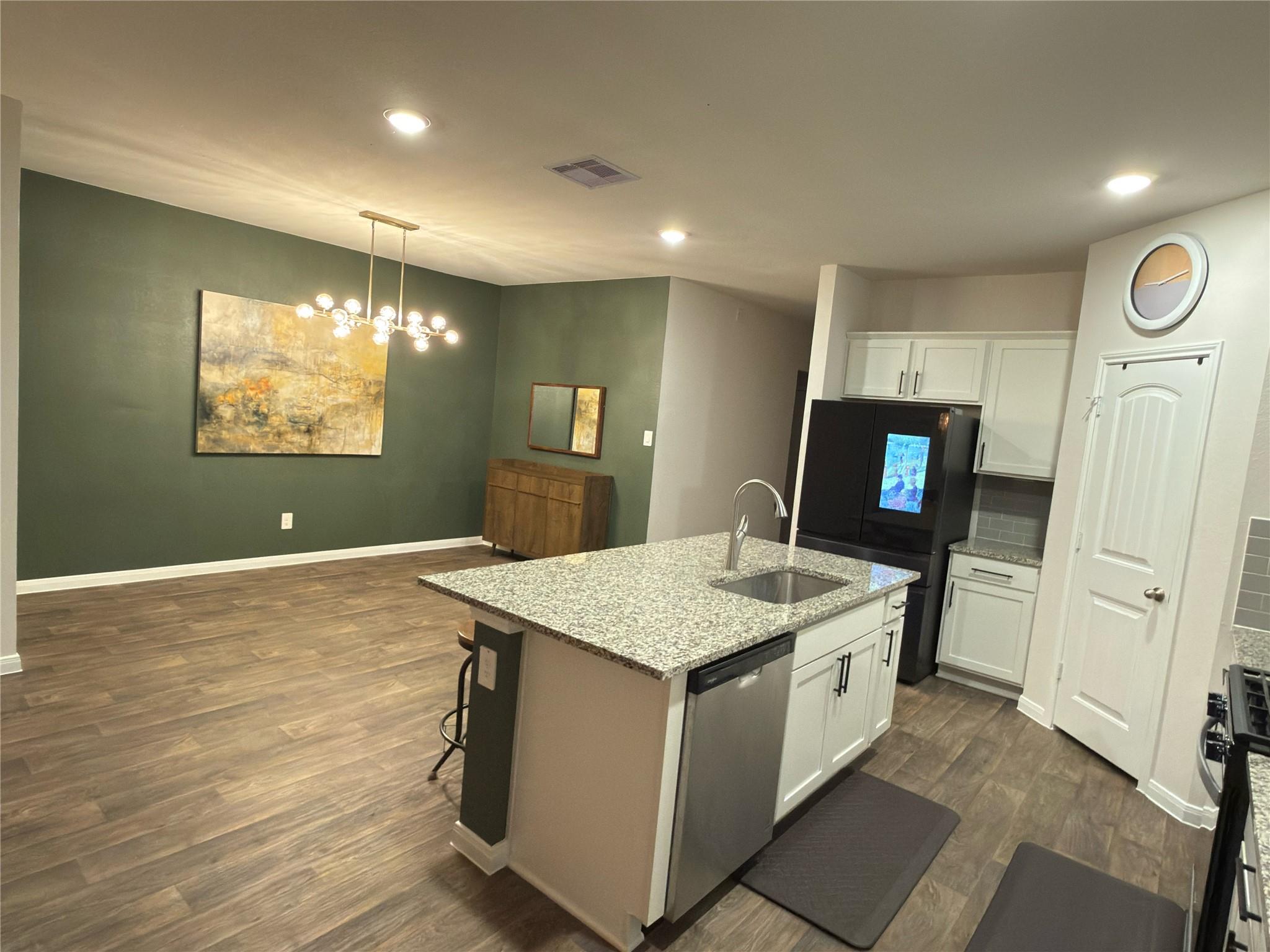 300 Belmont Pl Property Photo 1