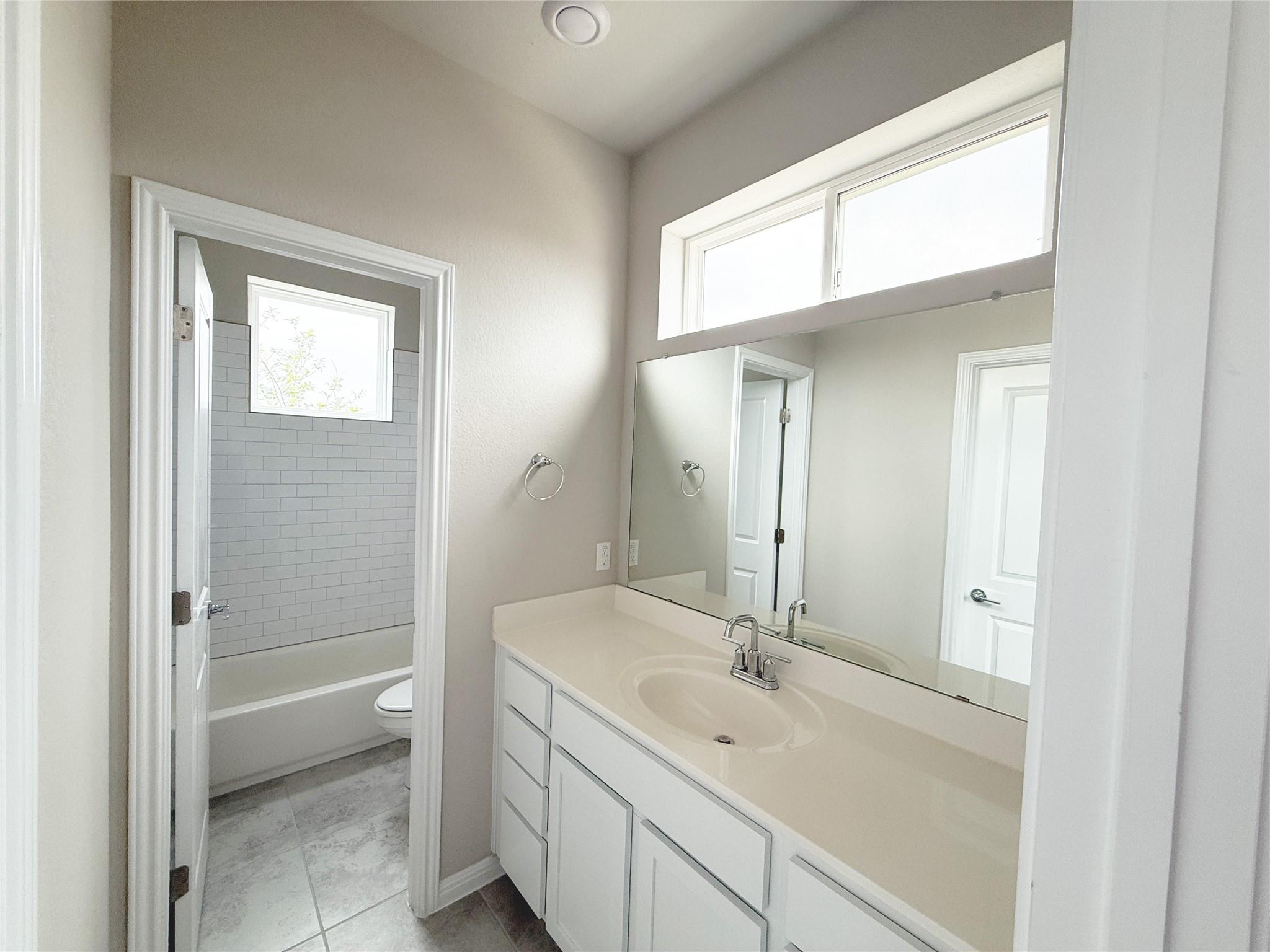 9015 Cattle Baron Path #605 Property Photo 16