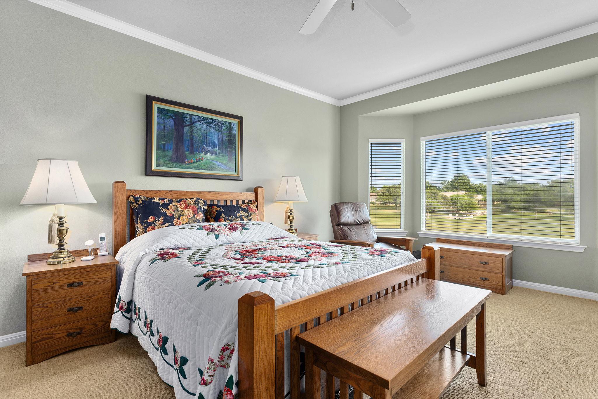 108 Chuckwagon Trl Property Photo 4