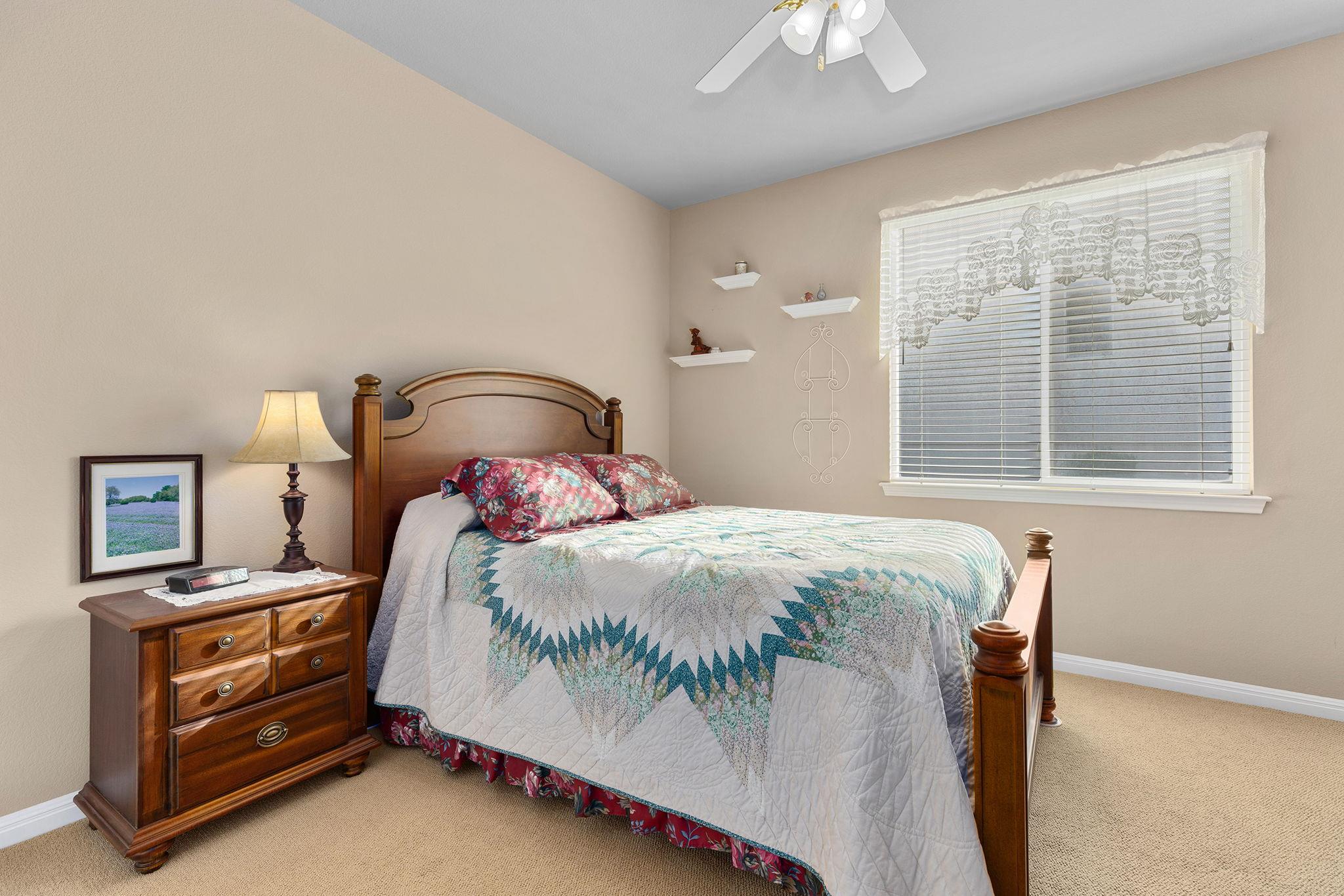 108 Chuckwagon Trl Property Photo 13