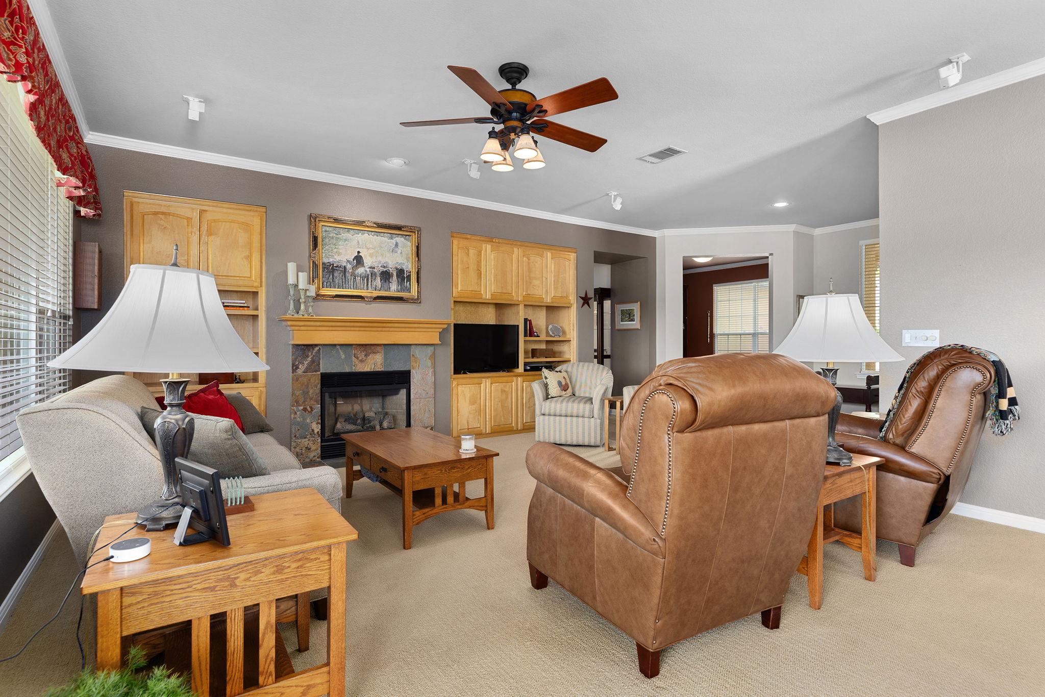 108 Chuckwagon Trl Property Photo 24