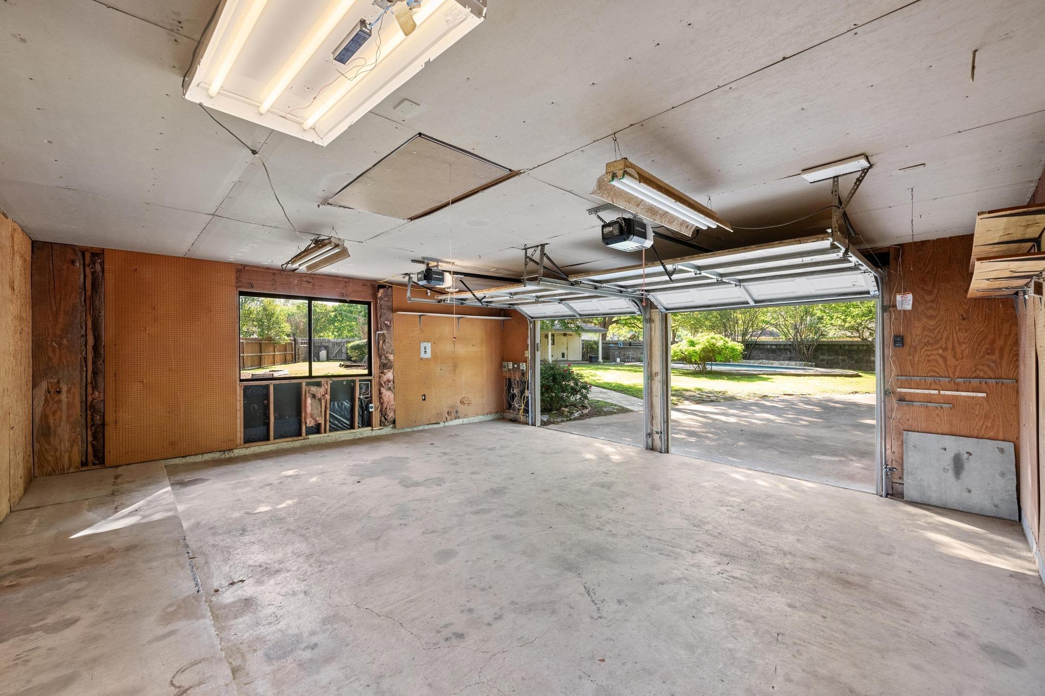 2412 W Messick Loop Property Photo 27
