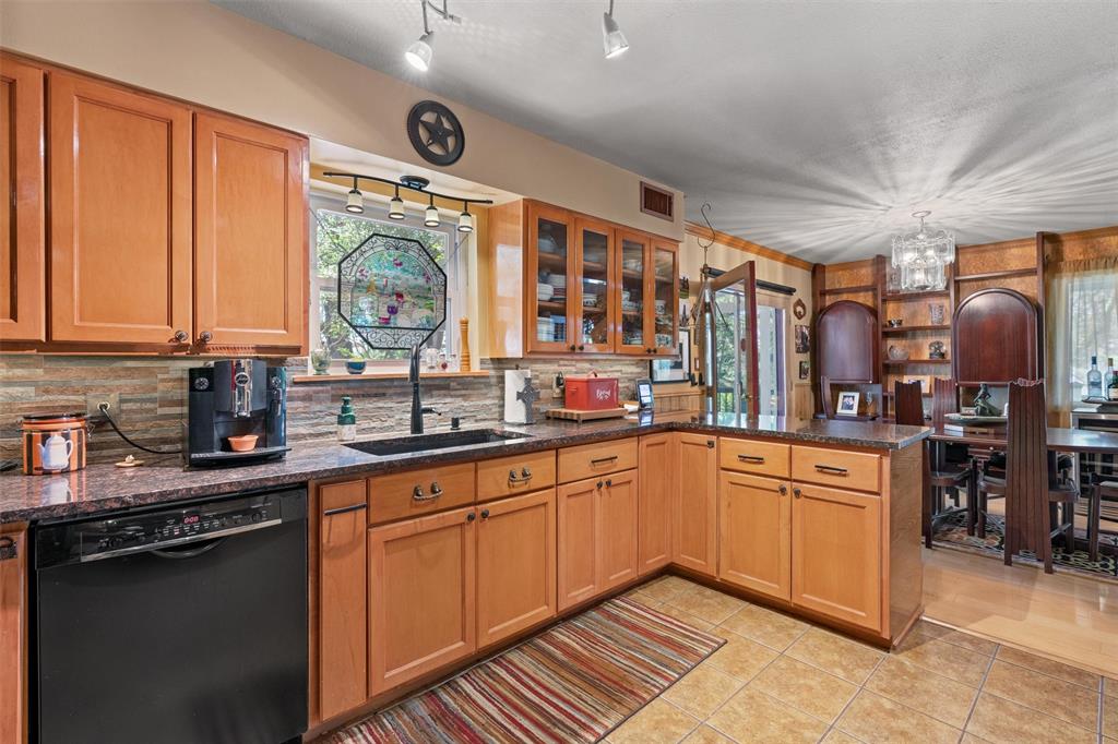 14208 Red Feather Trl Property Photo 11