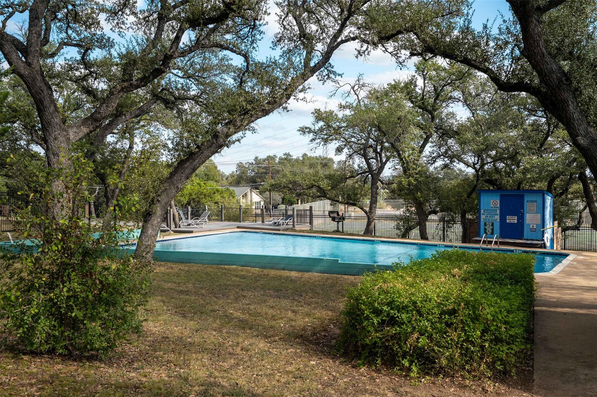 14414 Hunters Pass Property Photo 13